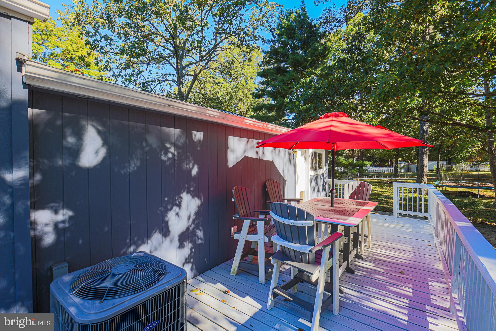 LAKE SHORE - Residential