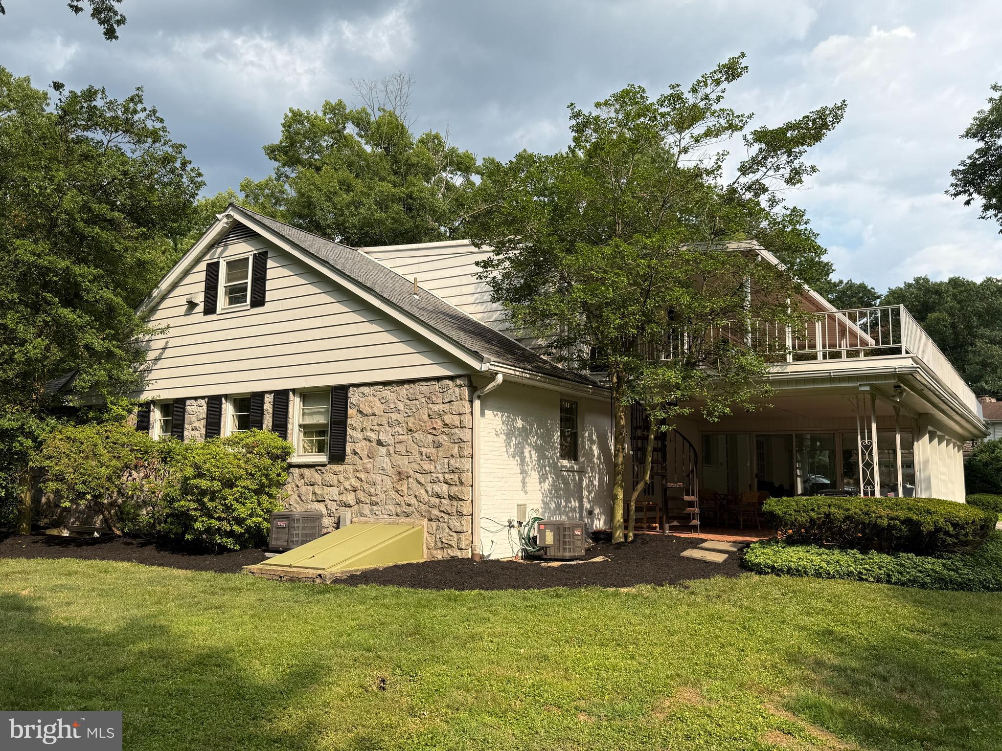1202 OLD MILL RD ROAD
