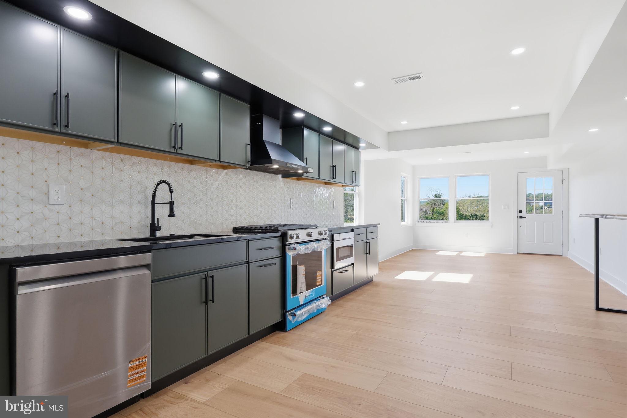 BELMONT HILLS - Residential