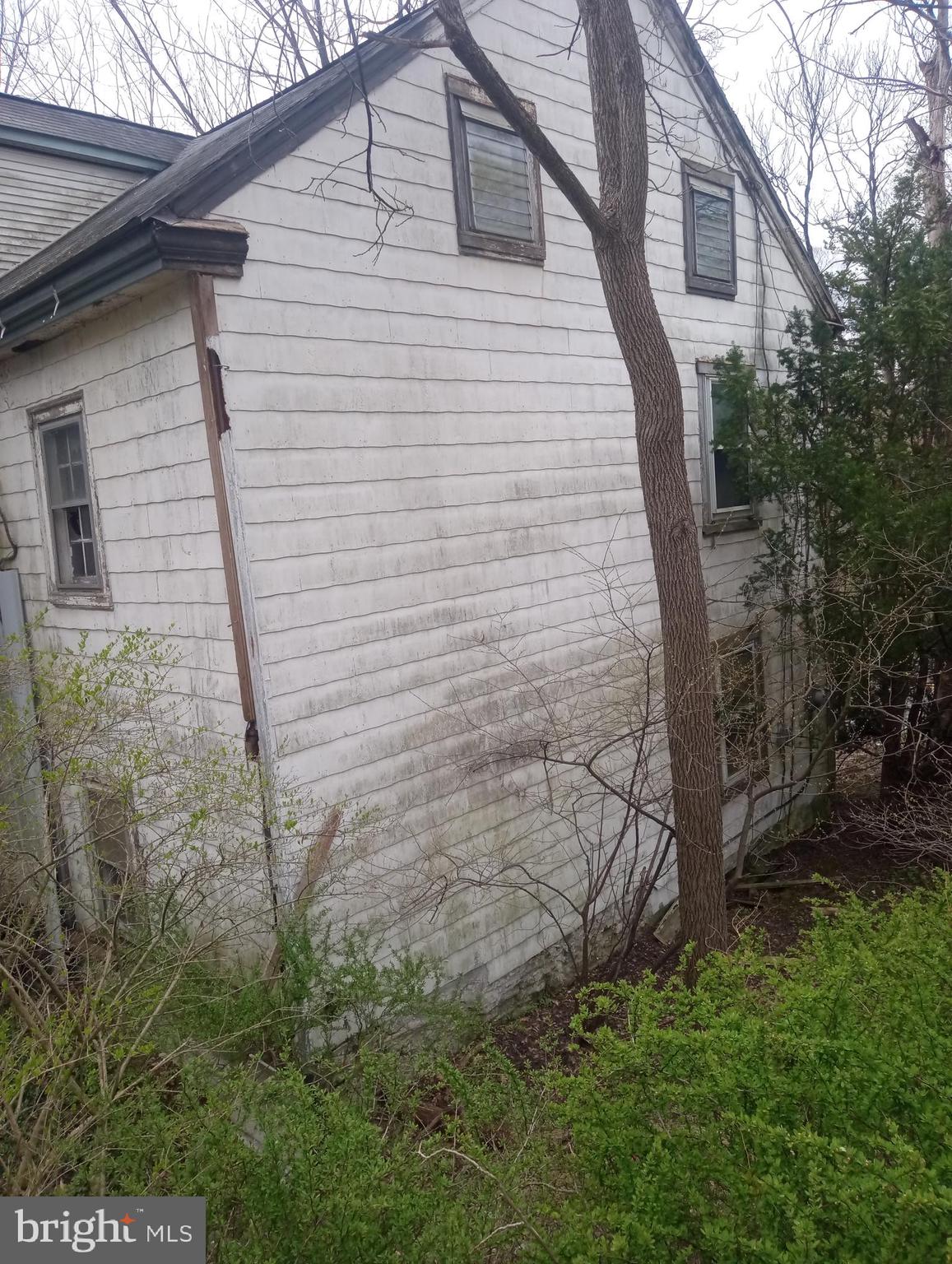 875 KRUMSVILLE ROAD