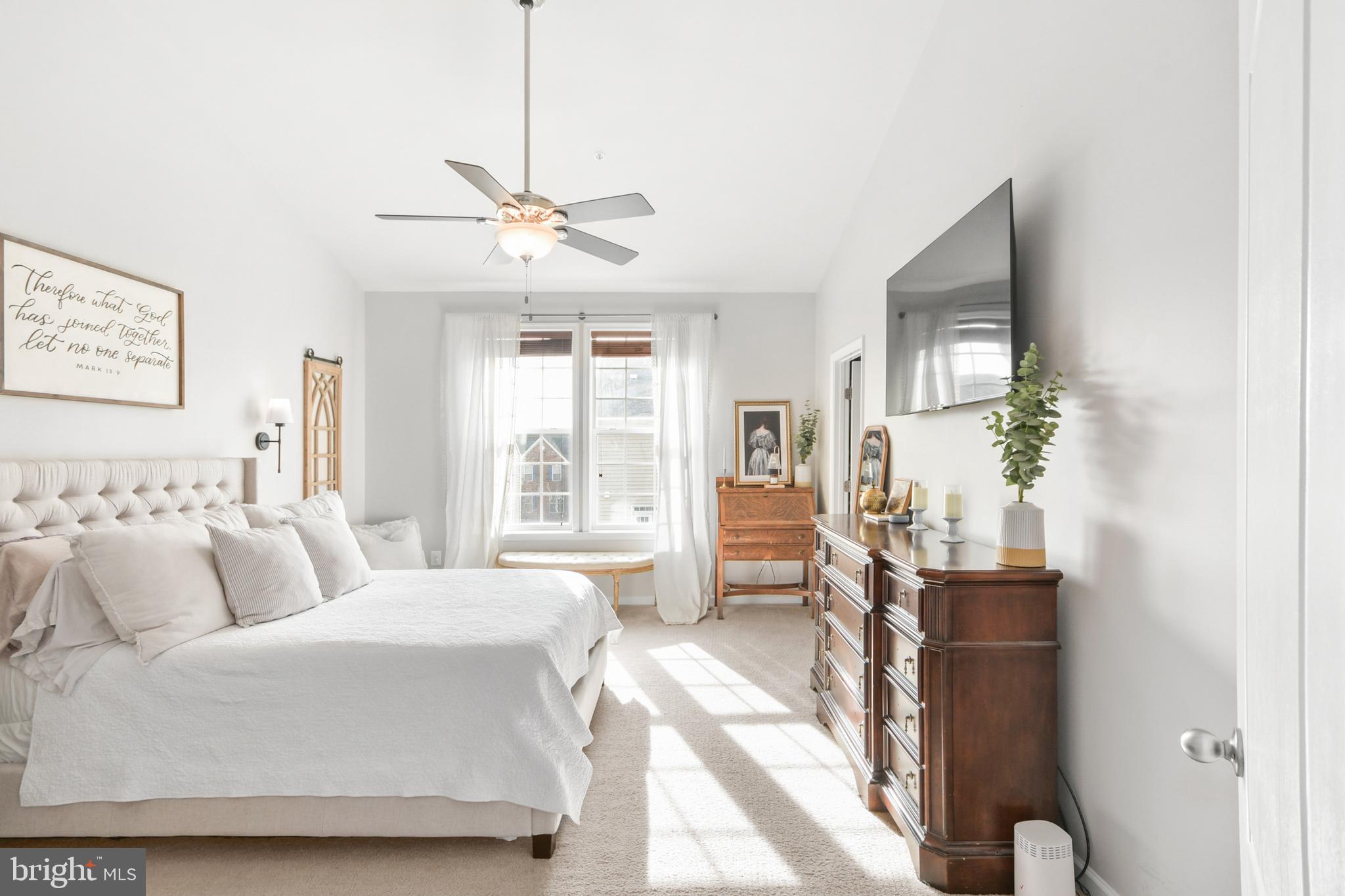 MARKET SQUARE - Residential