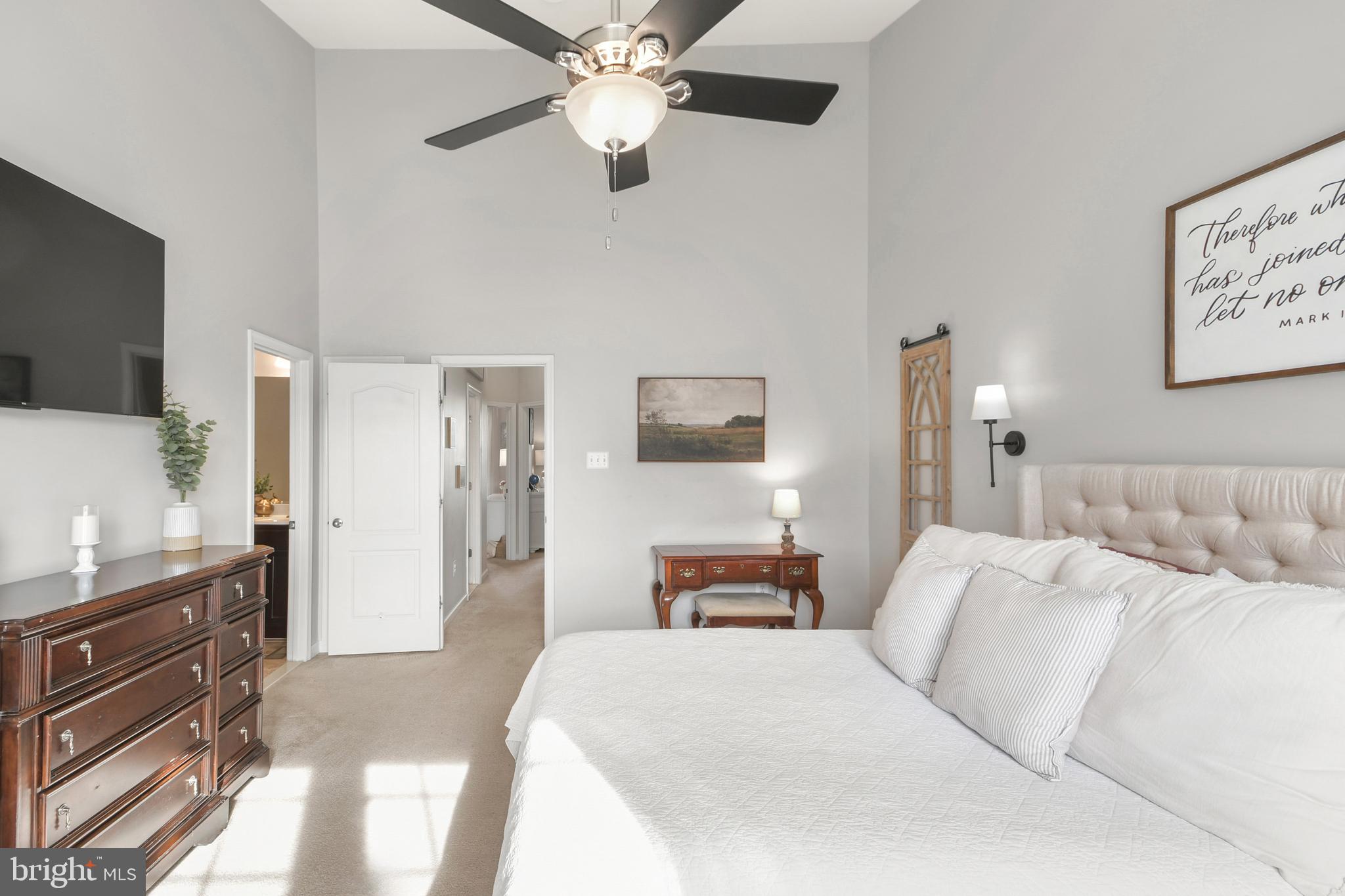 MARKET SQUARE - Residential