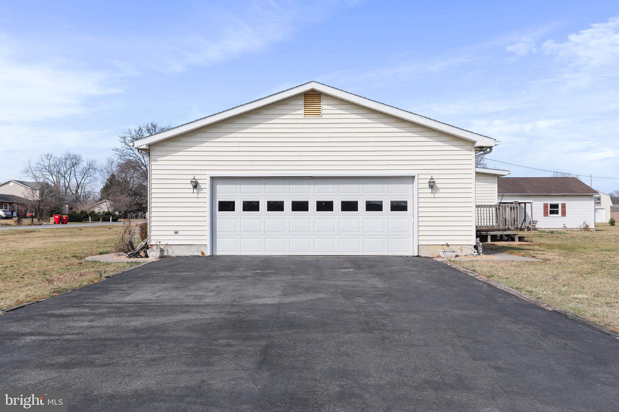 BUNKER HILL - Residential