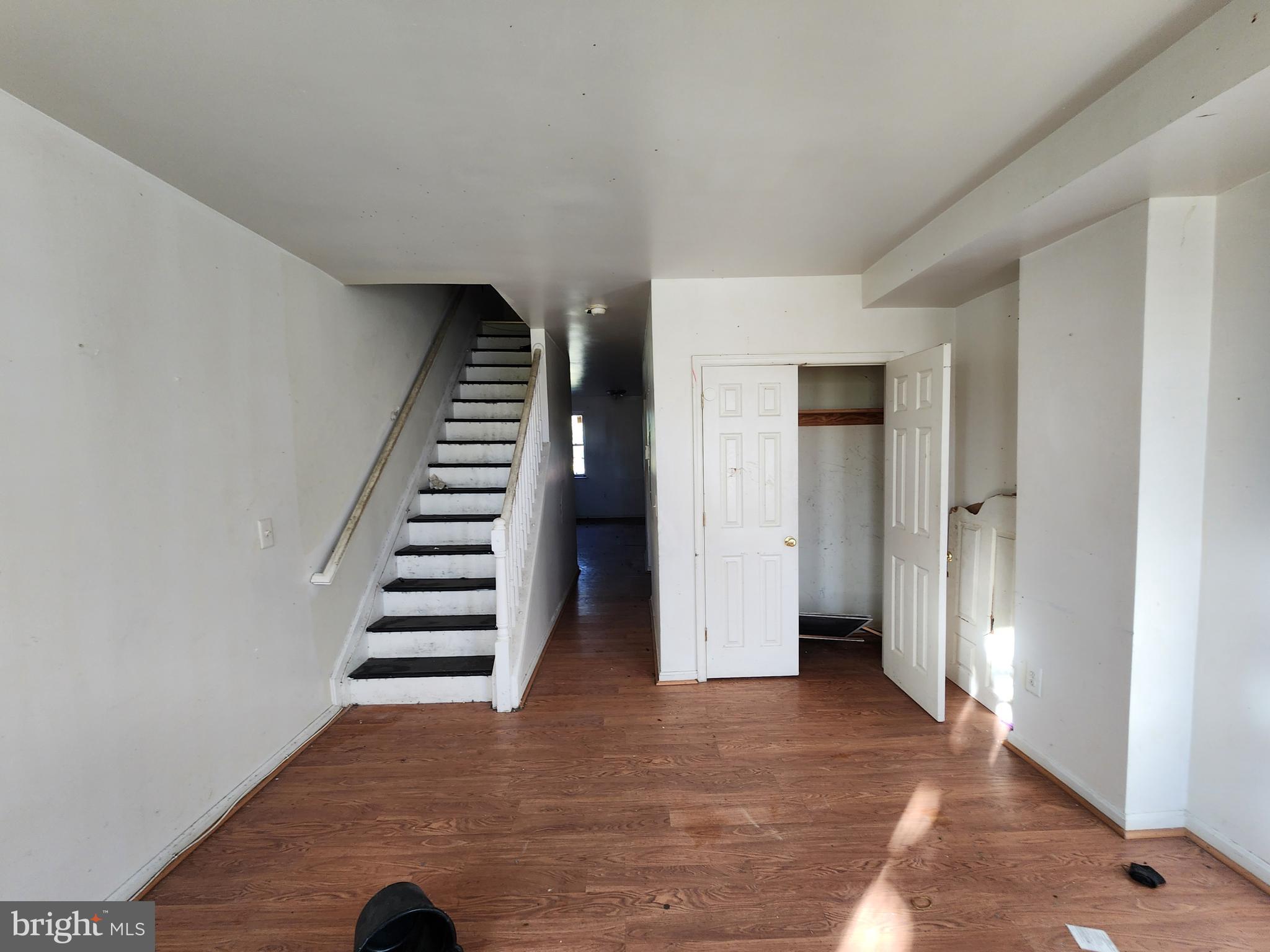 SANDTOWN-WINCHESTER - Residential