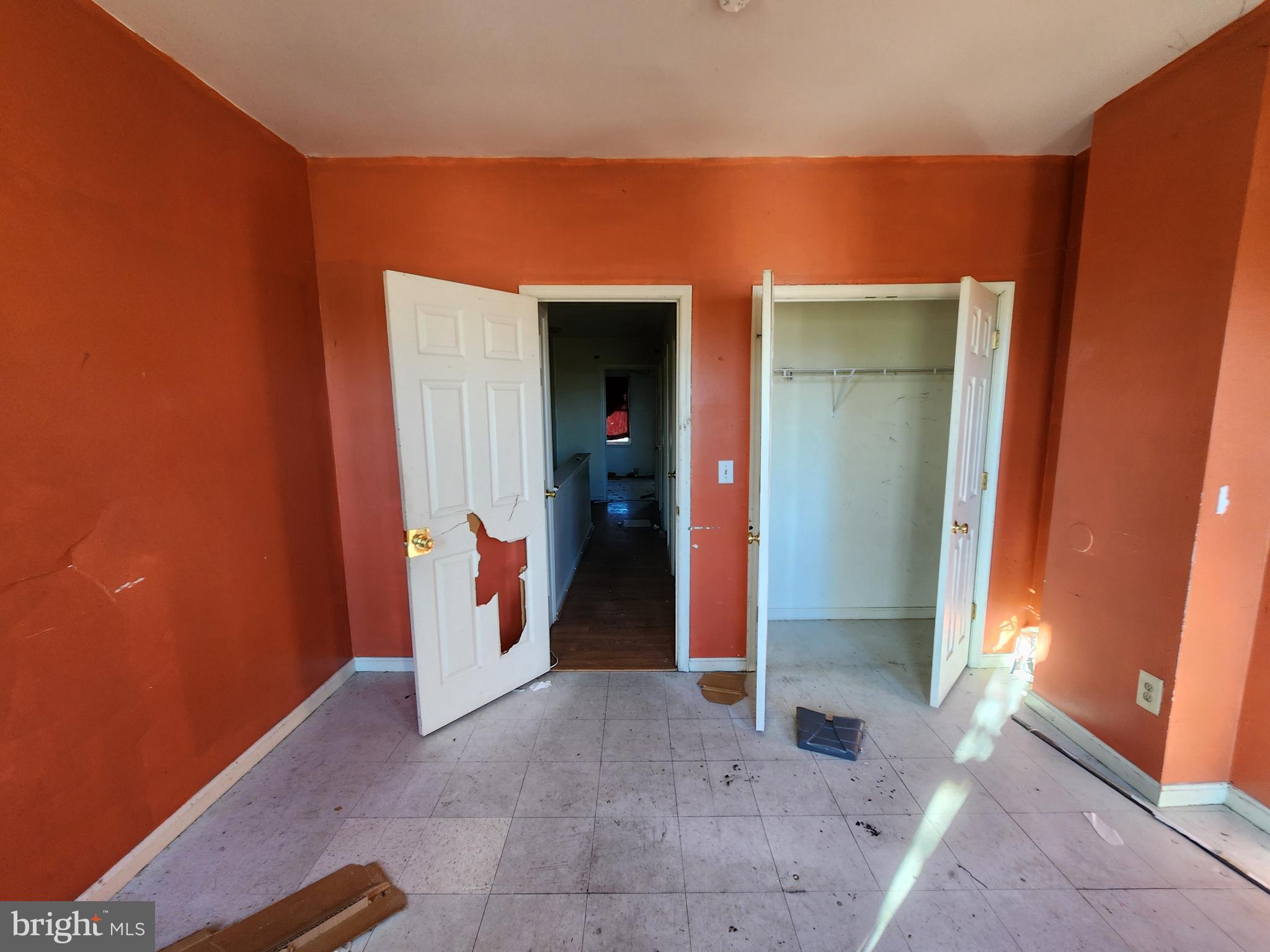 SANDTOWN-WINCHESTER - Residential