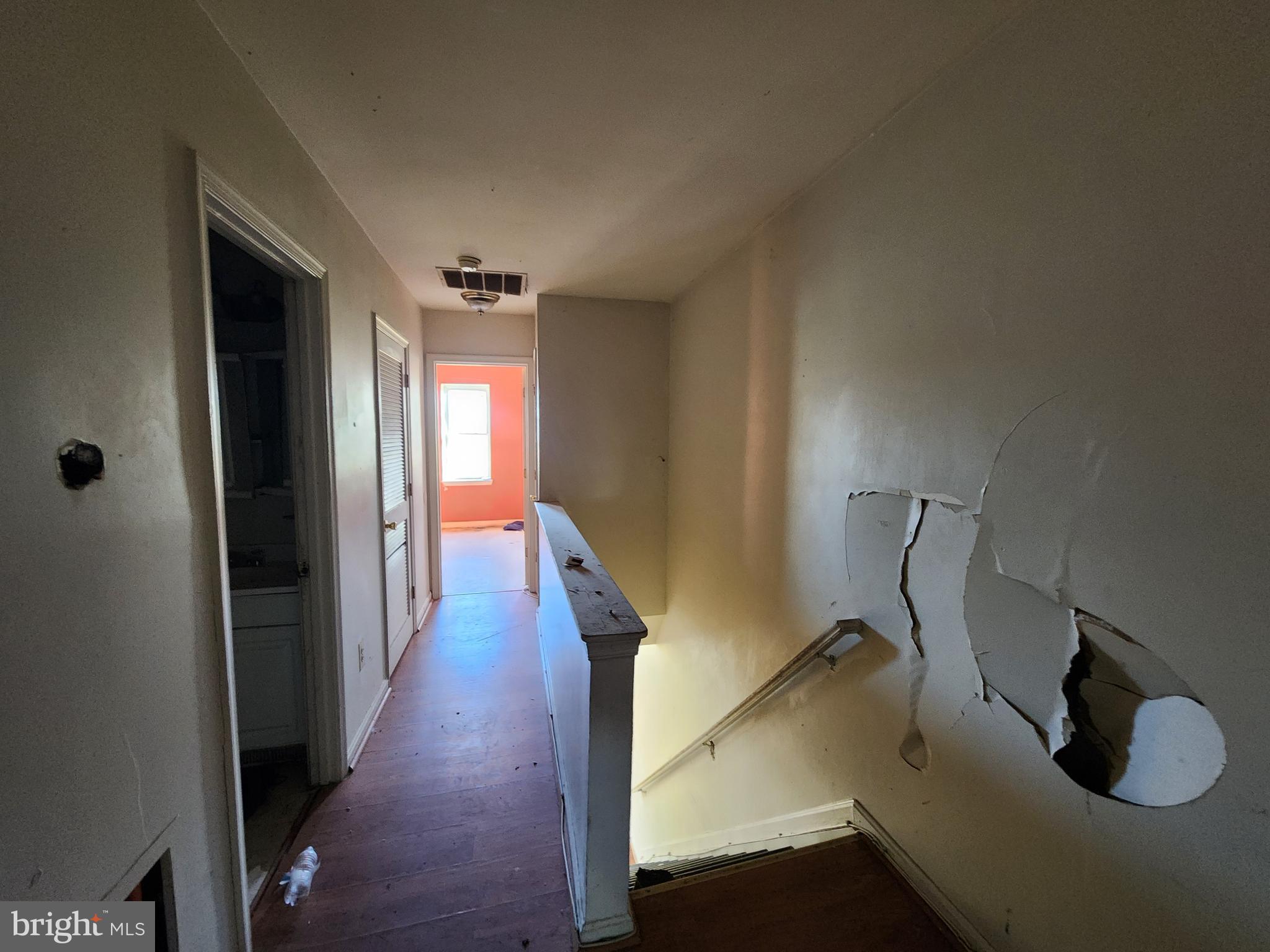 SANDTOWN-WINCHESTER - Residential