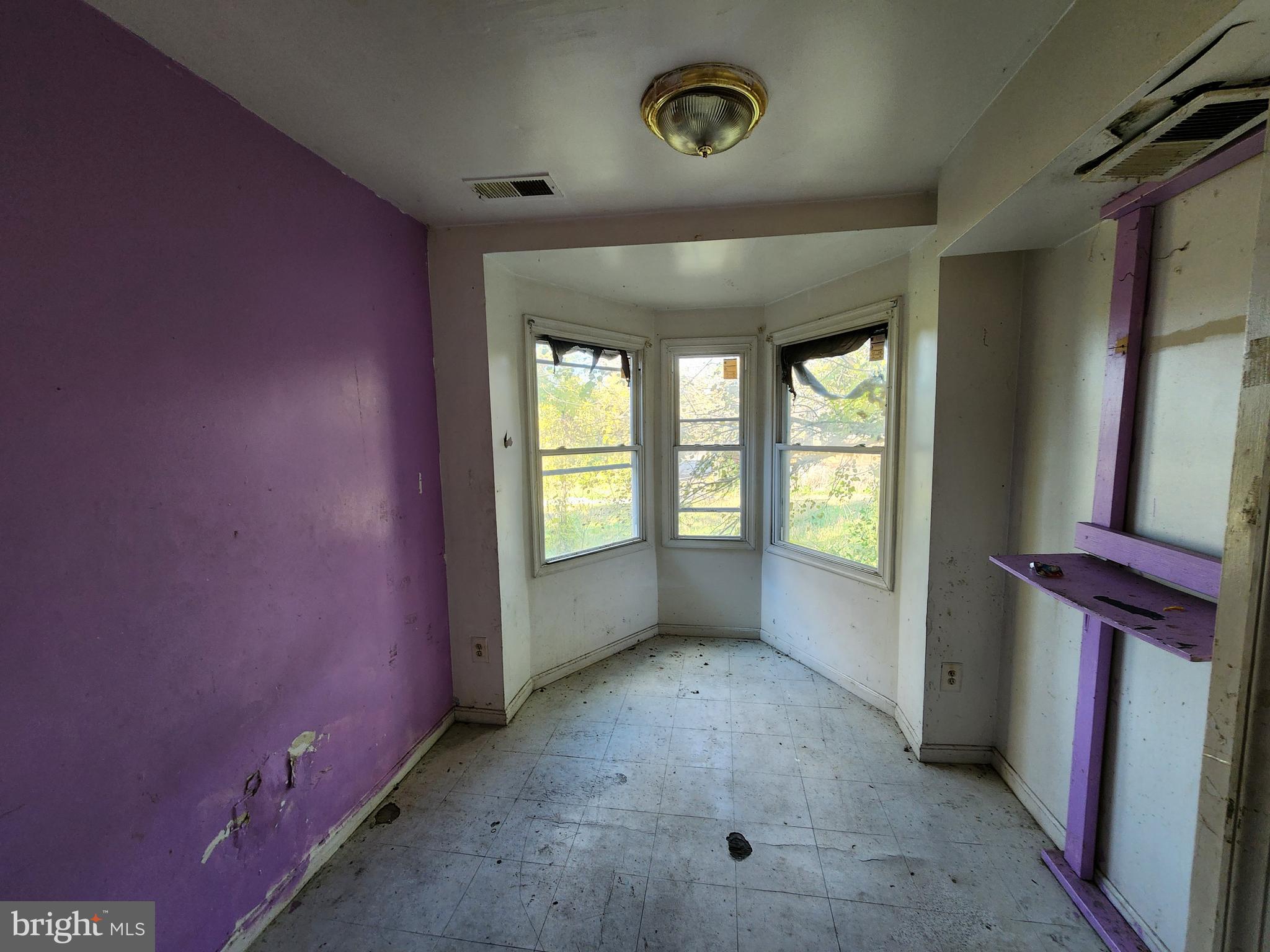 SANDTOWN-WINCHESTER - Residential