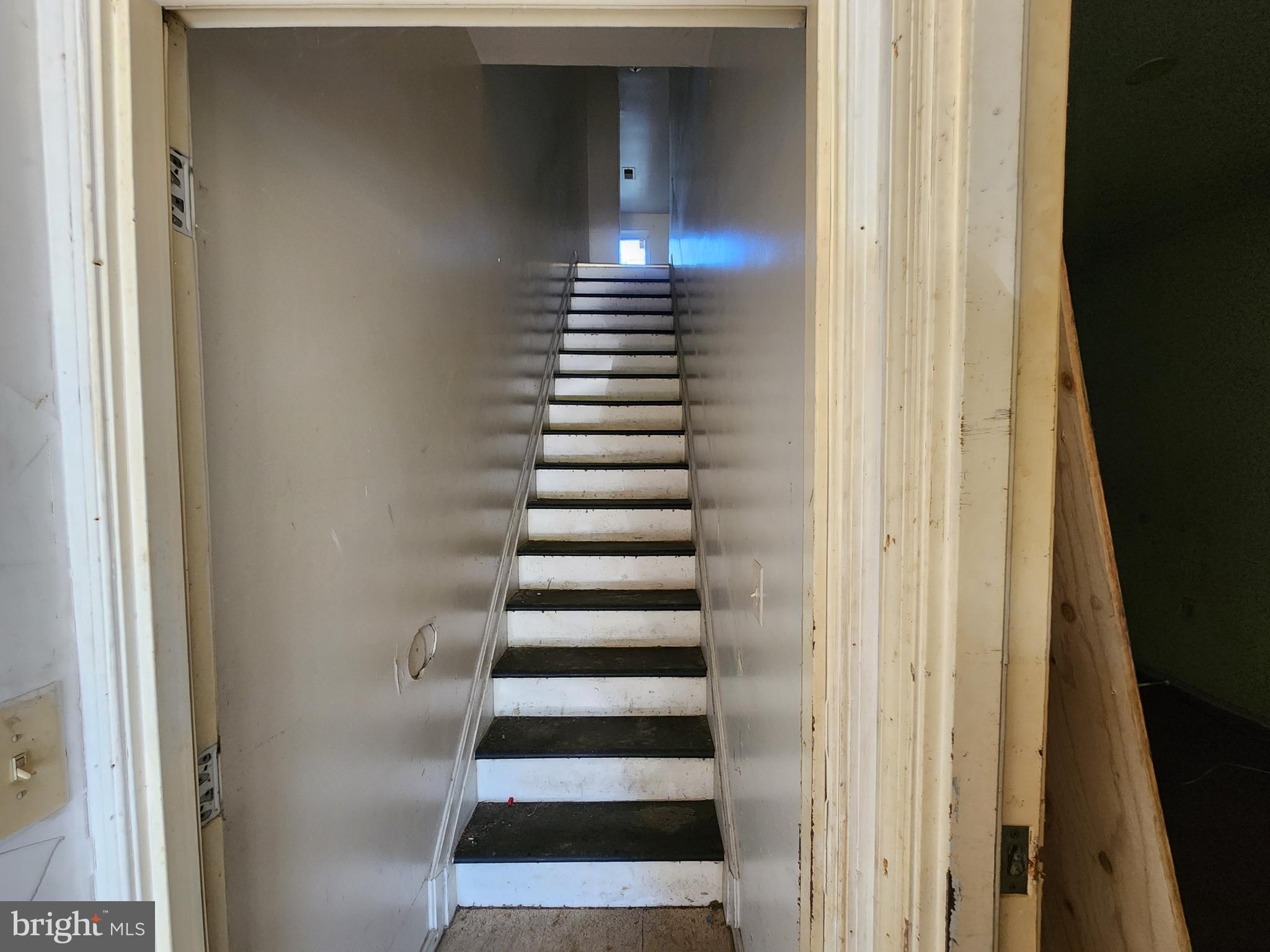 SANDTOWN-WINCHESTER - Residential