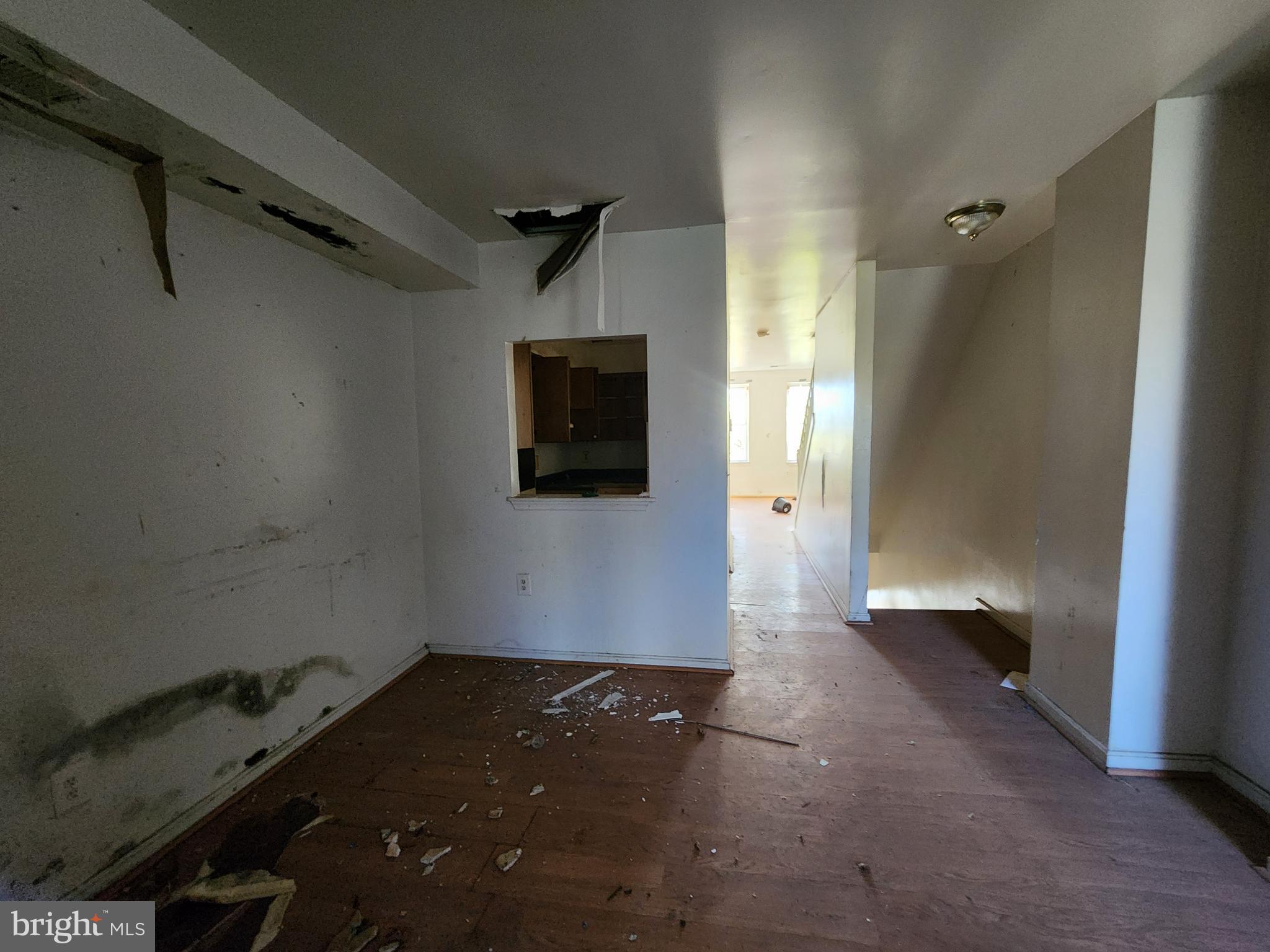 SANDTOWN-WINCHESTER - Residential