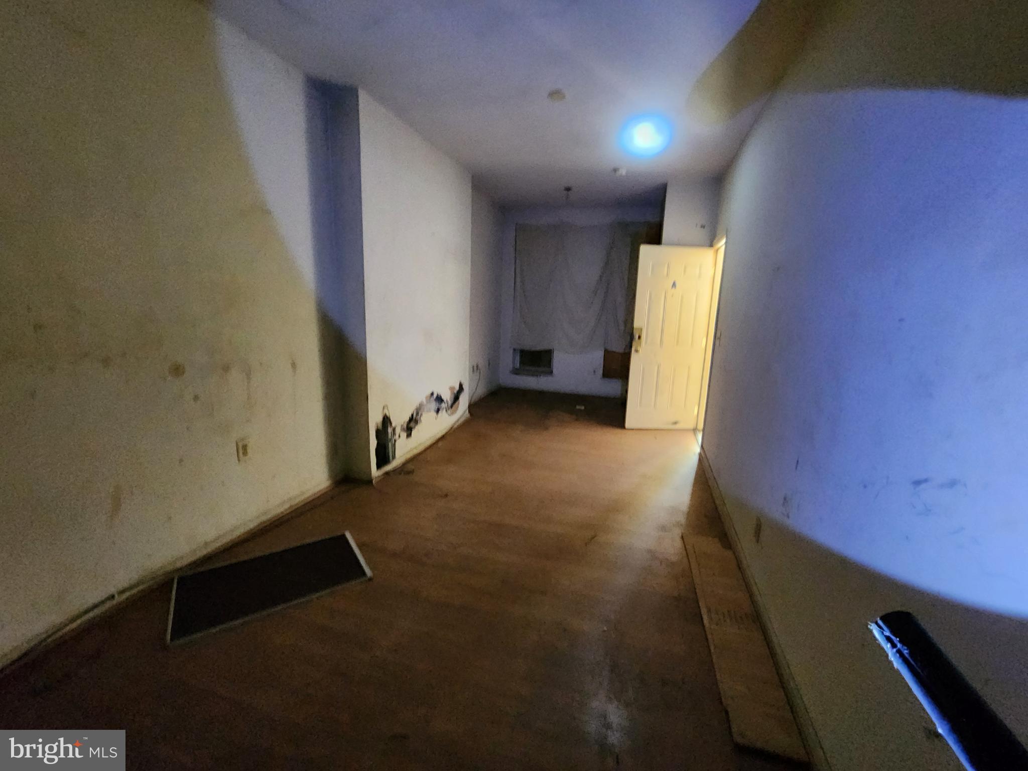 SANDTOWN-WINCHESTER - Residential