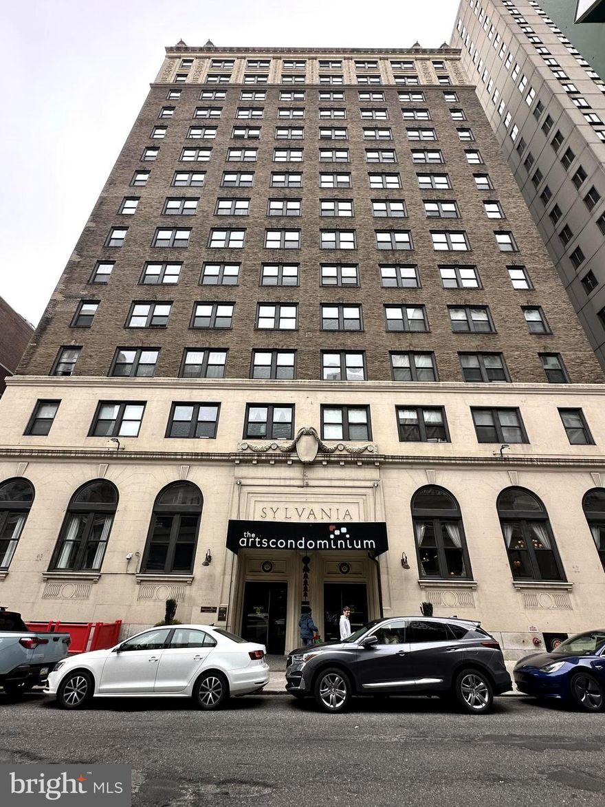 Spacious Studio Condo with Stunning Views – Prime Location! Perfect for City lovers or Savvy investors!
Welcome to this bright and spacious  studio condo located on the 12th floor, offering a beautiful open view that brings in plenty of natural light. You can see the Kimmel Center right from your window. This spacious unit is perfect for comfortable city living.
The building is packed with amenities, including a fully-equipped gym, ballroom, community/computer room, bike room, and a relaxing sitting/meeting area. Additional conveniences include the laundry room, beauty salon, elevator access, concierge service, and 24/7 security.
ALL UTILITIES ARE INCLUDED IN THE CONDO FEES.
Situated in a prime location, you’ll have everything you need right at your doorstep — shops, restaurants, museums, theaters, Kimmel Center, Philadelphia City Hall, and transportation just minutes away.
Don't miss your opportunity, schedule your tour today!