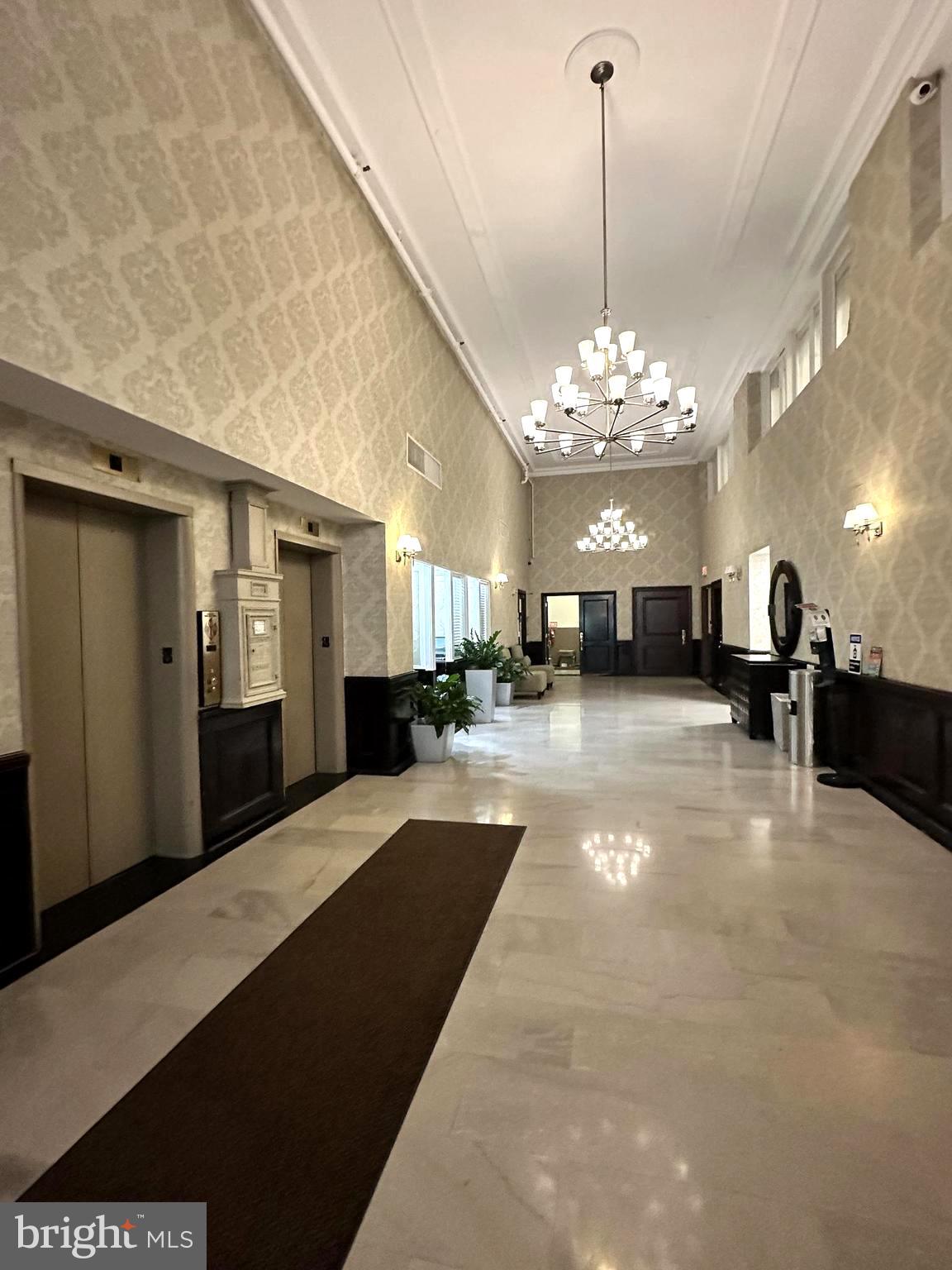 AVENUE OF THE ARTS - Residential