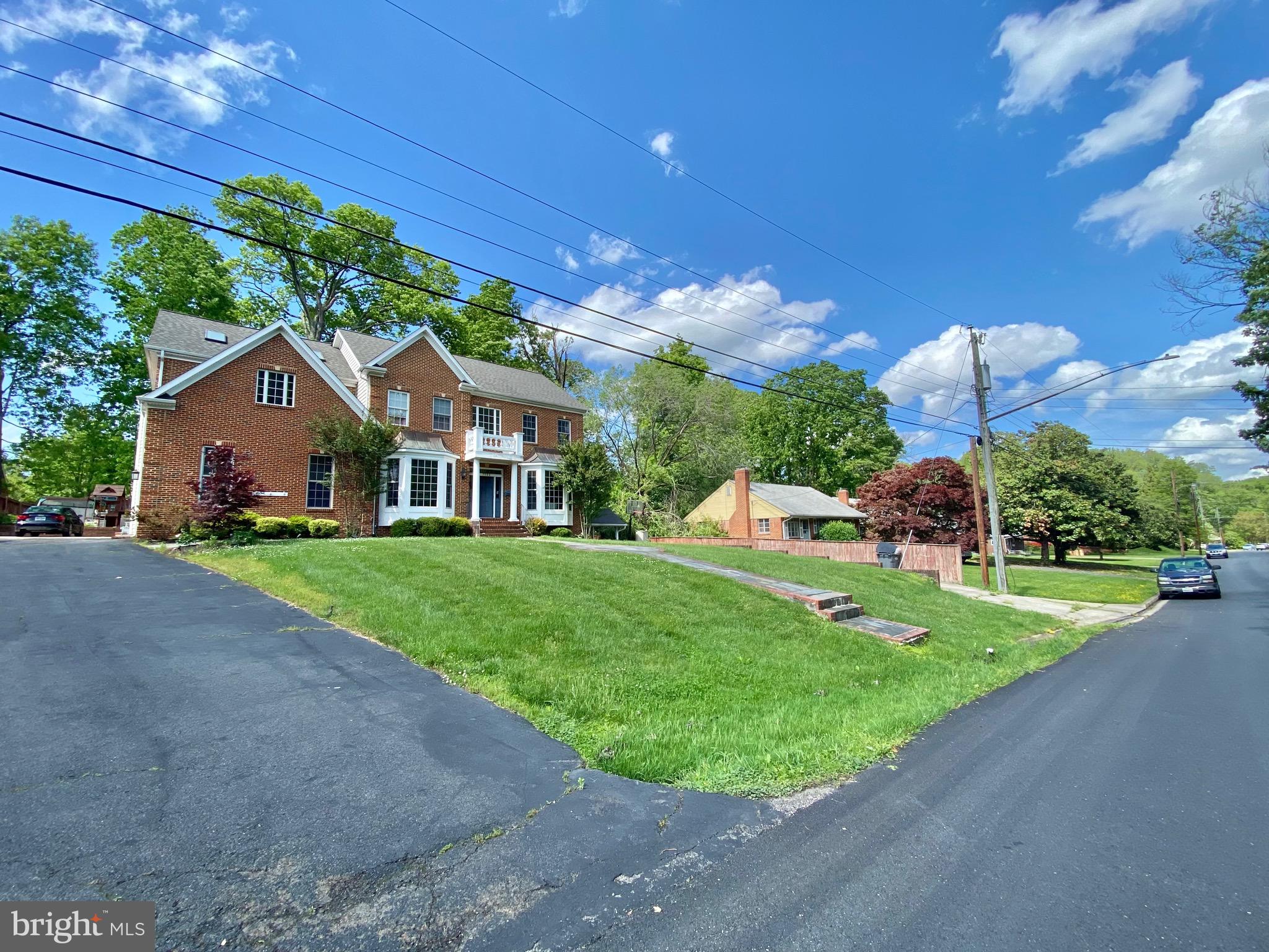 ANNANDALE GARDENS - Residential Lease