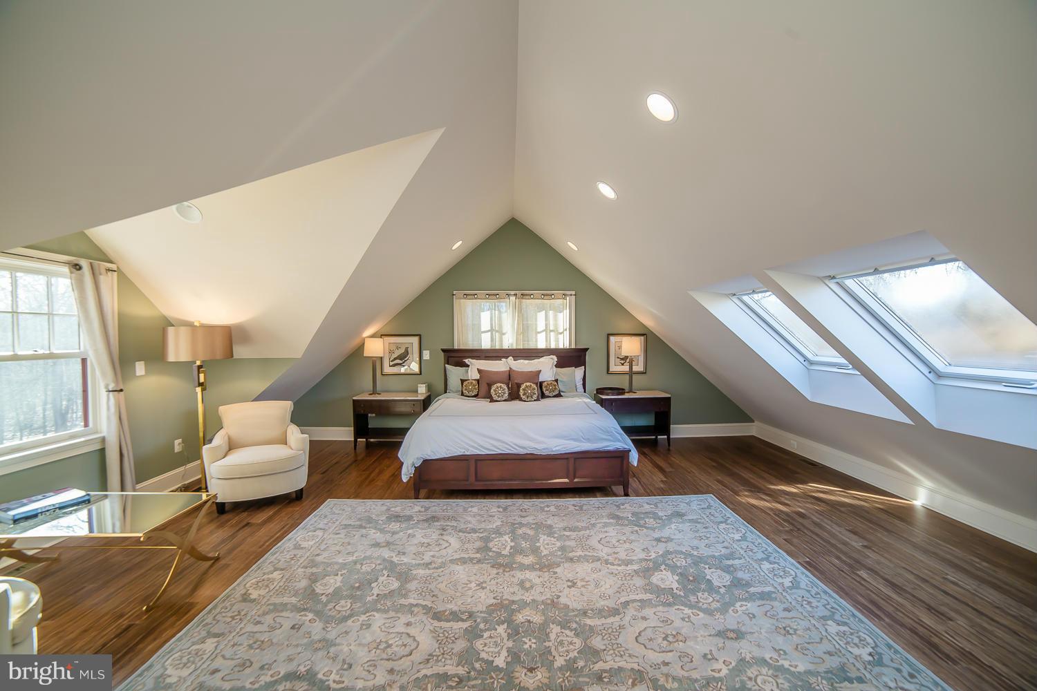 SALLY MILL - Residential