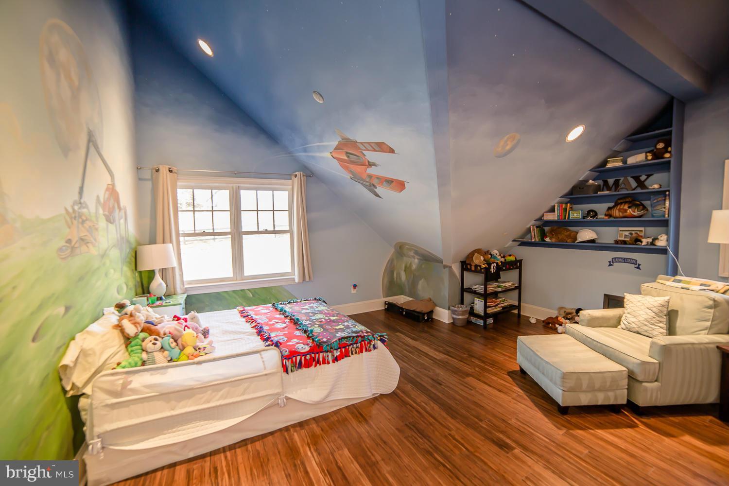 SALLY MILL - Residential