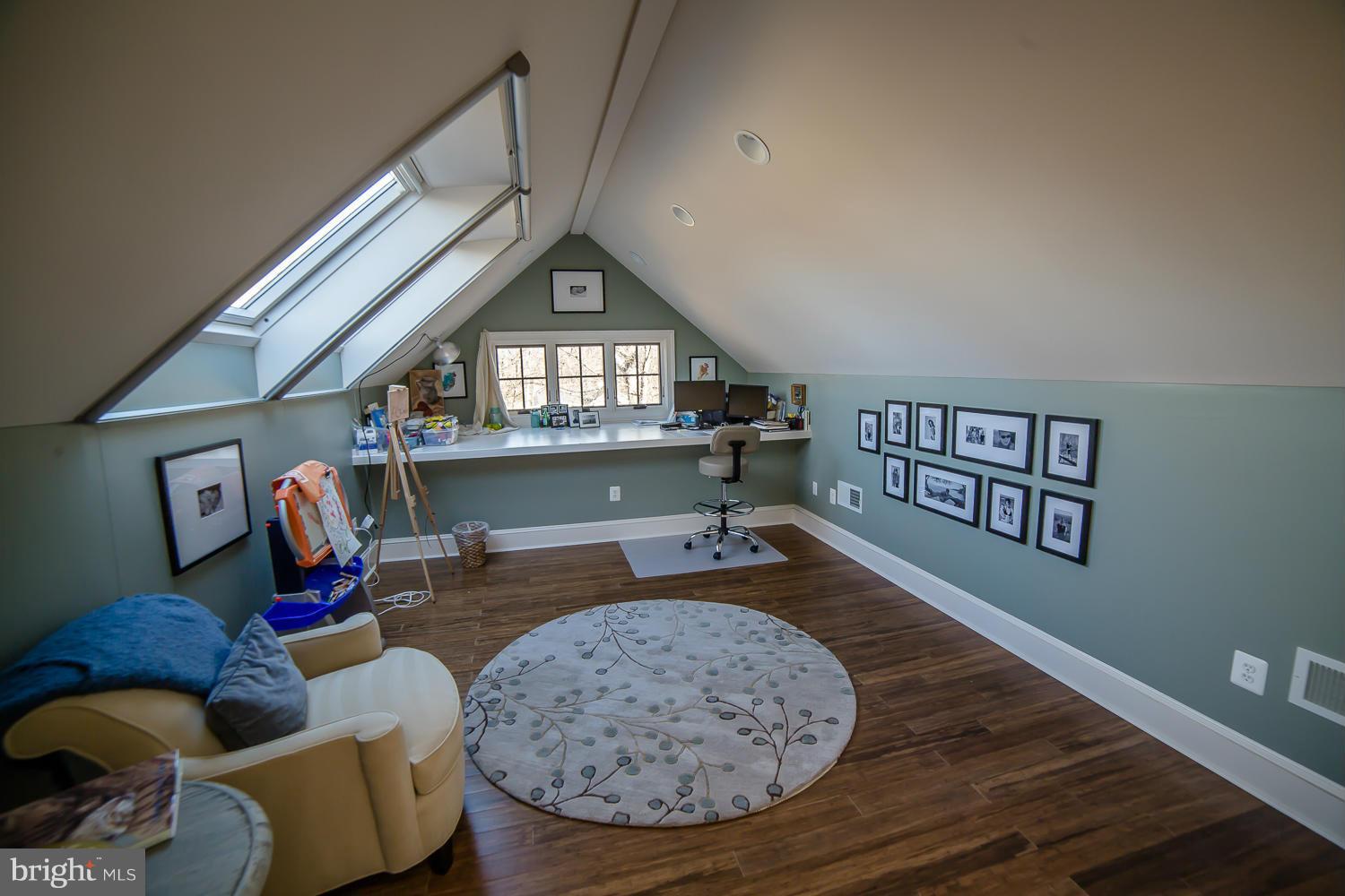 SALLY MILL - Residential