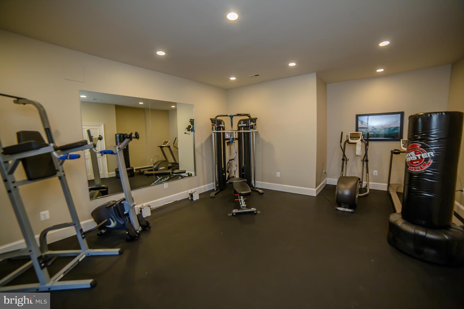 SALLY MILL - Residential