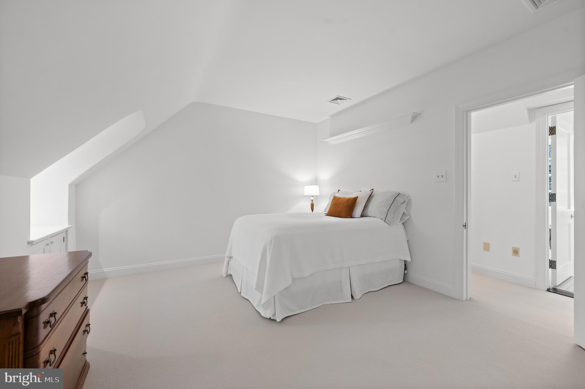 DORSAY - Residential