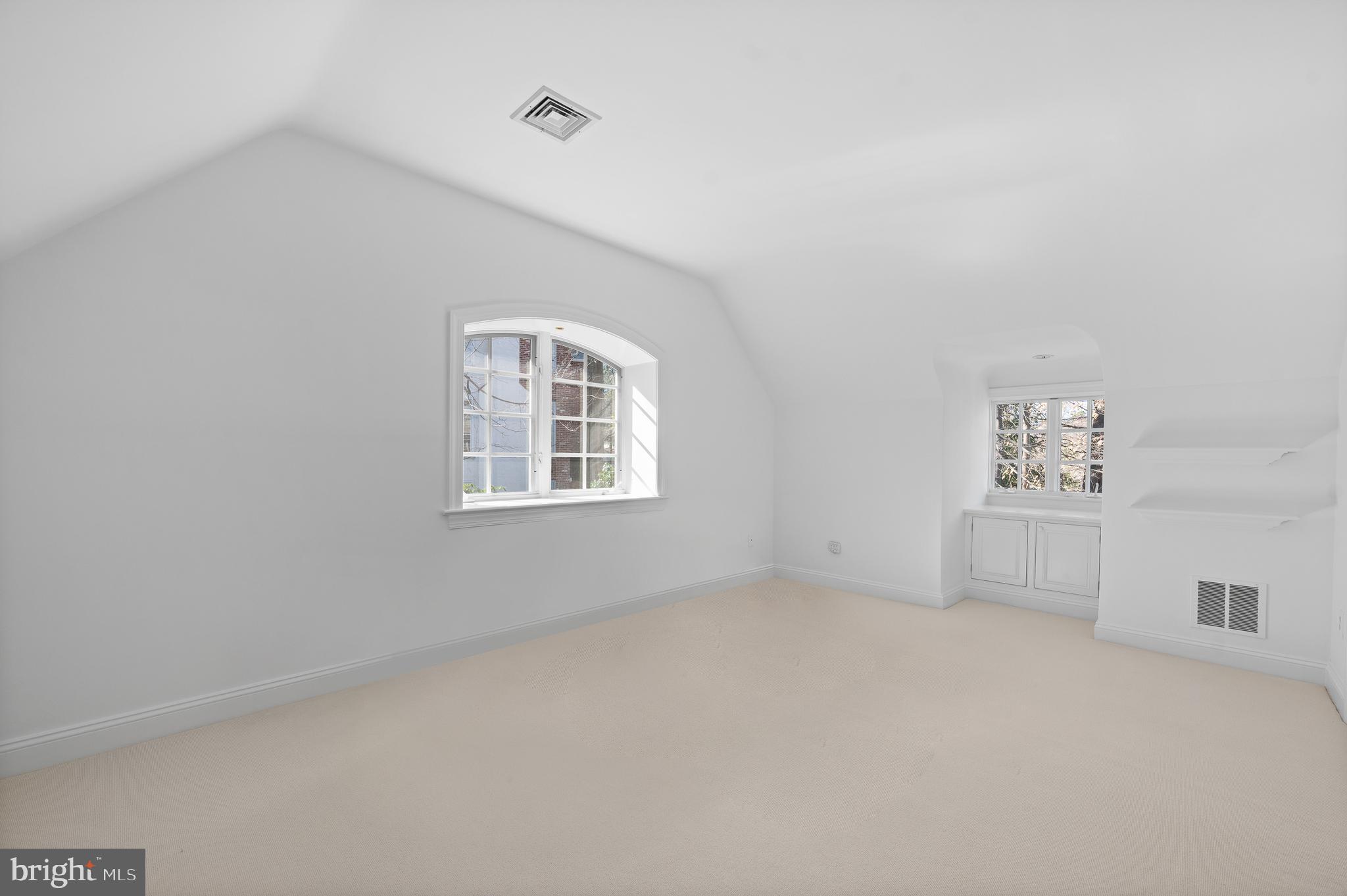 DORSAY - Residential