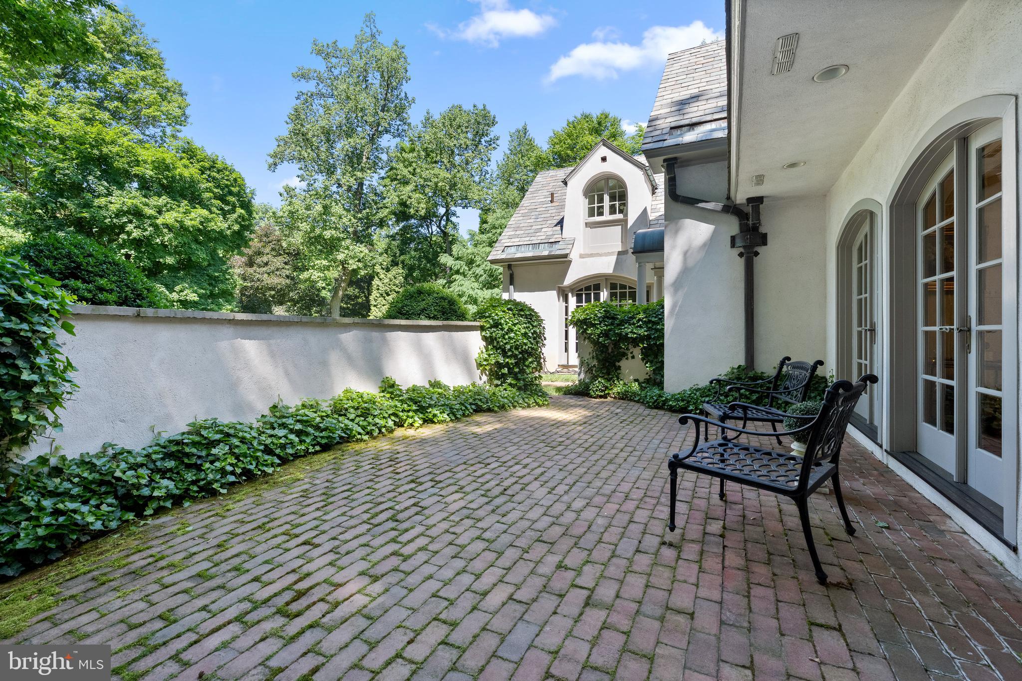 DORSAY - Residential