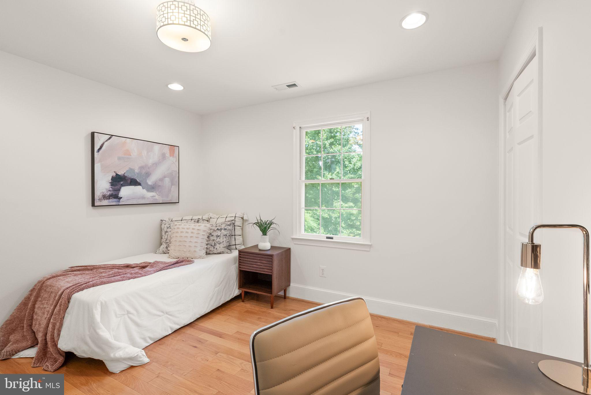 TALLY HO - Residential