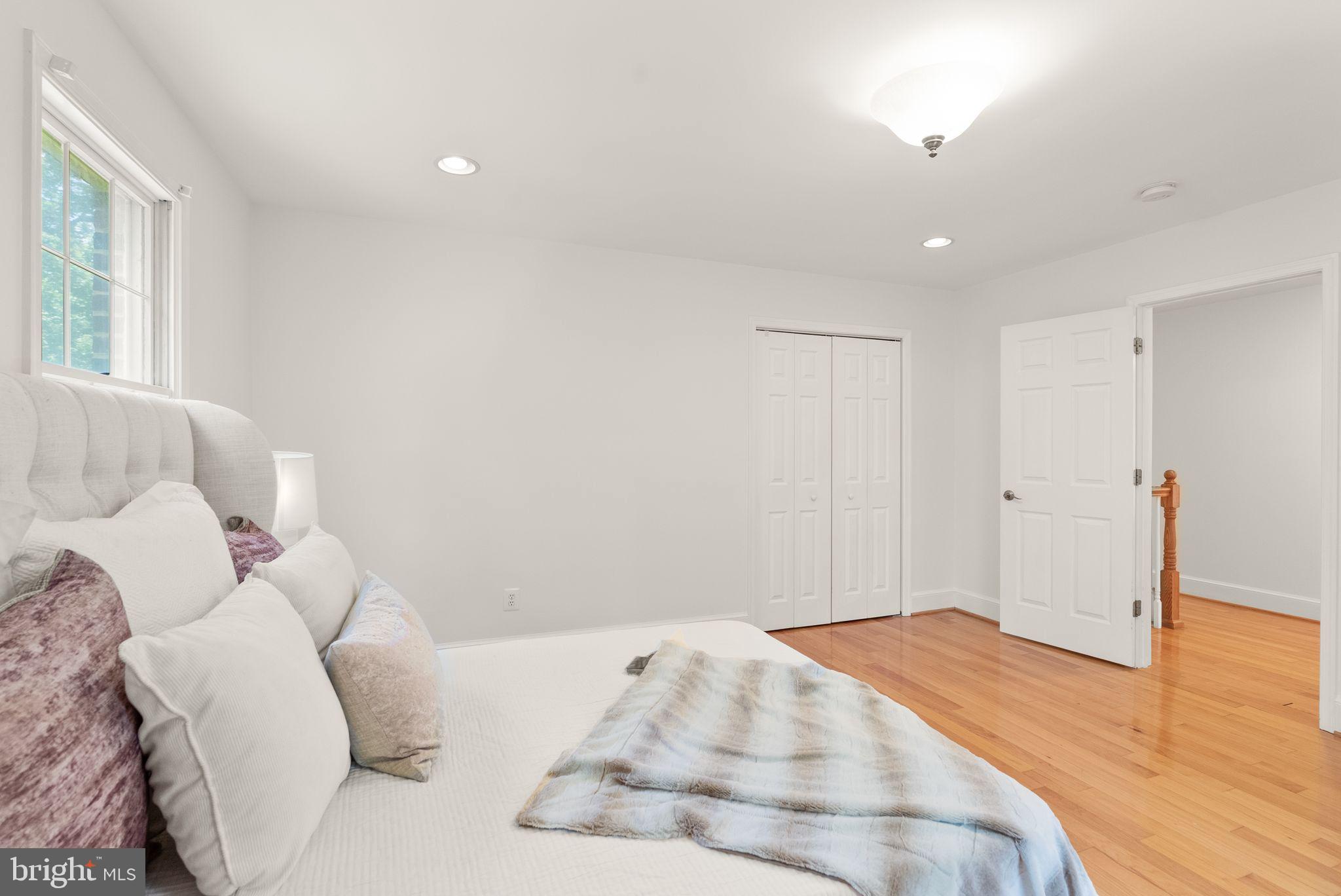 TALLY HO - Residential