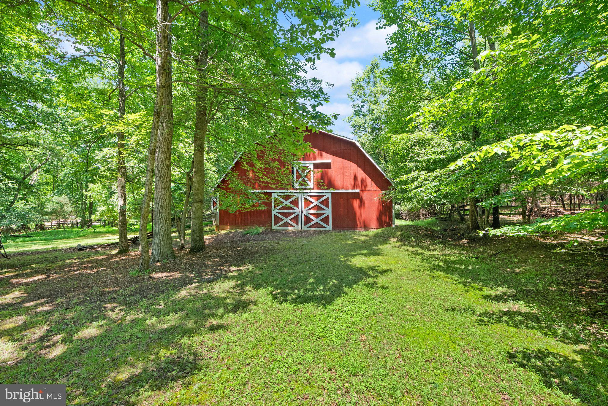 TALLY HO - Residential