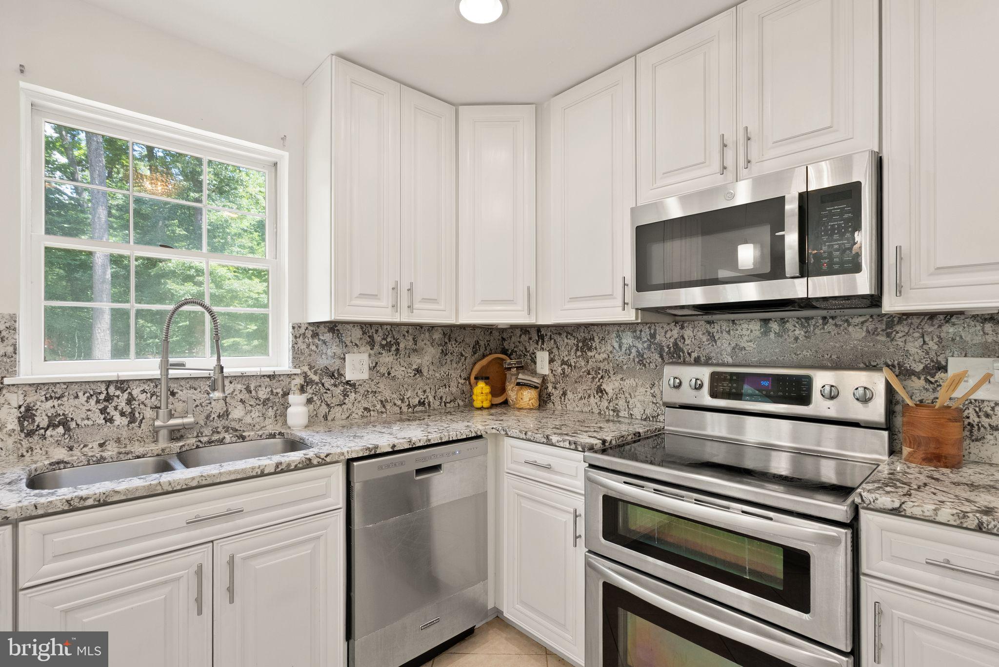 TALLY HO - Residential