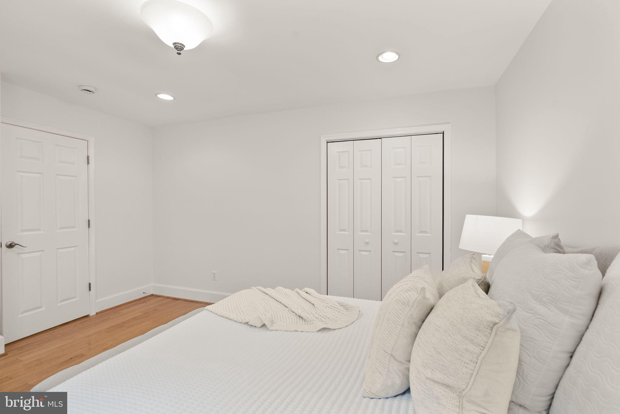 TALLY HO - Residential