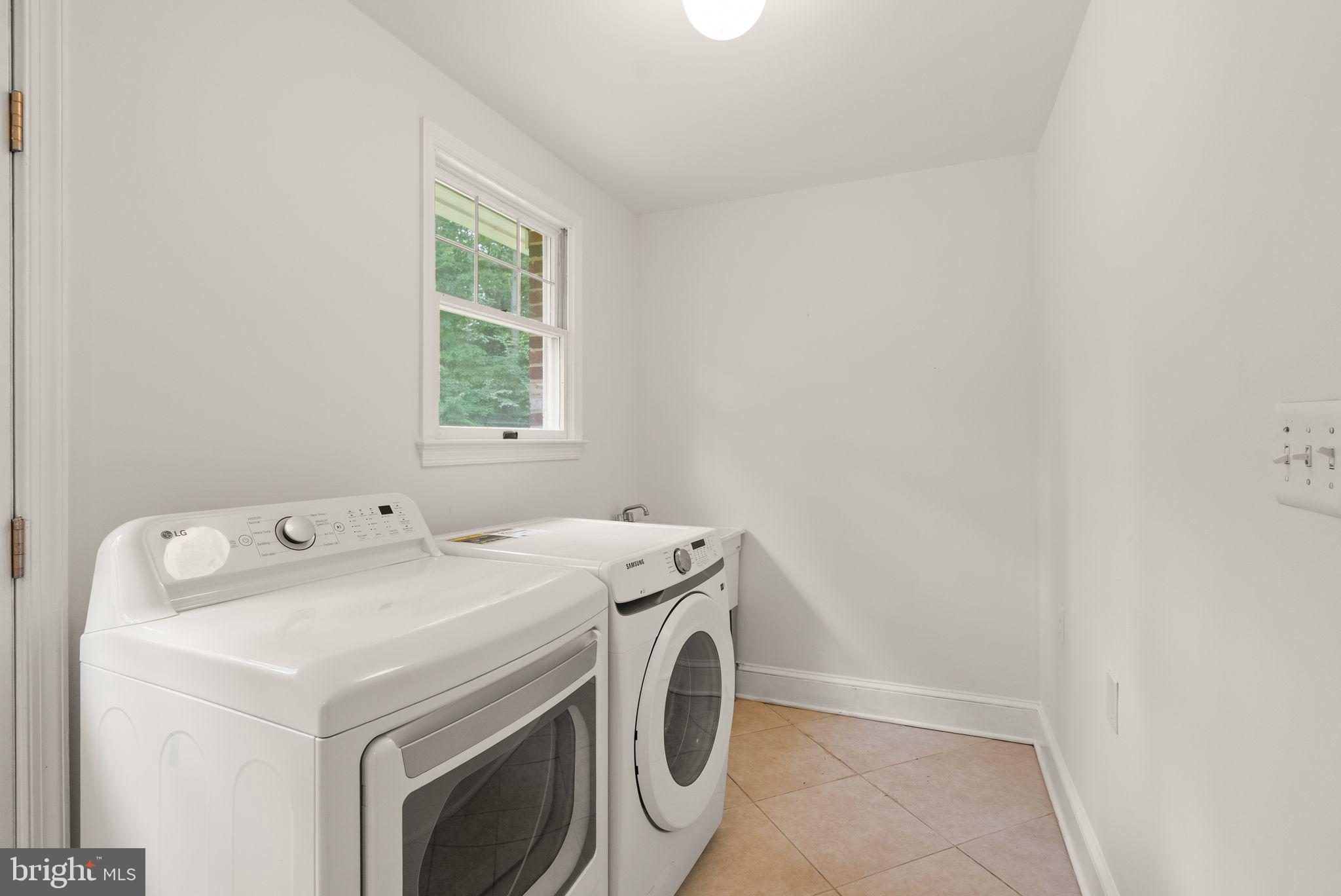 TALLY HO - Residential