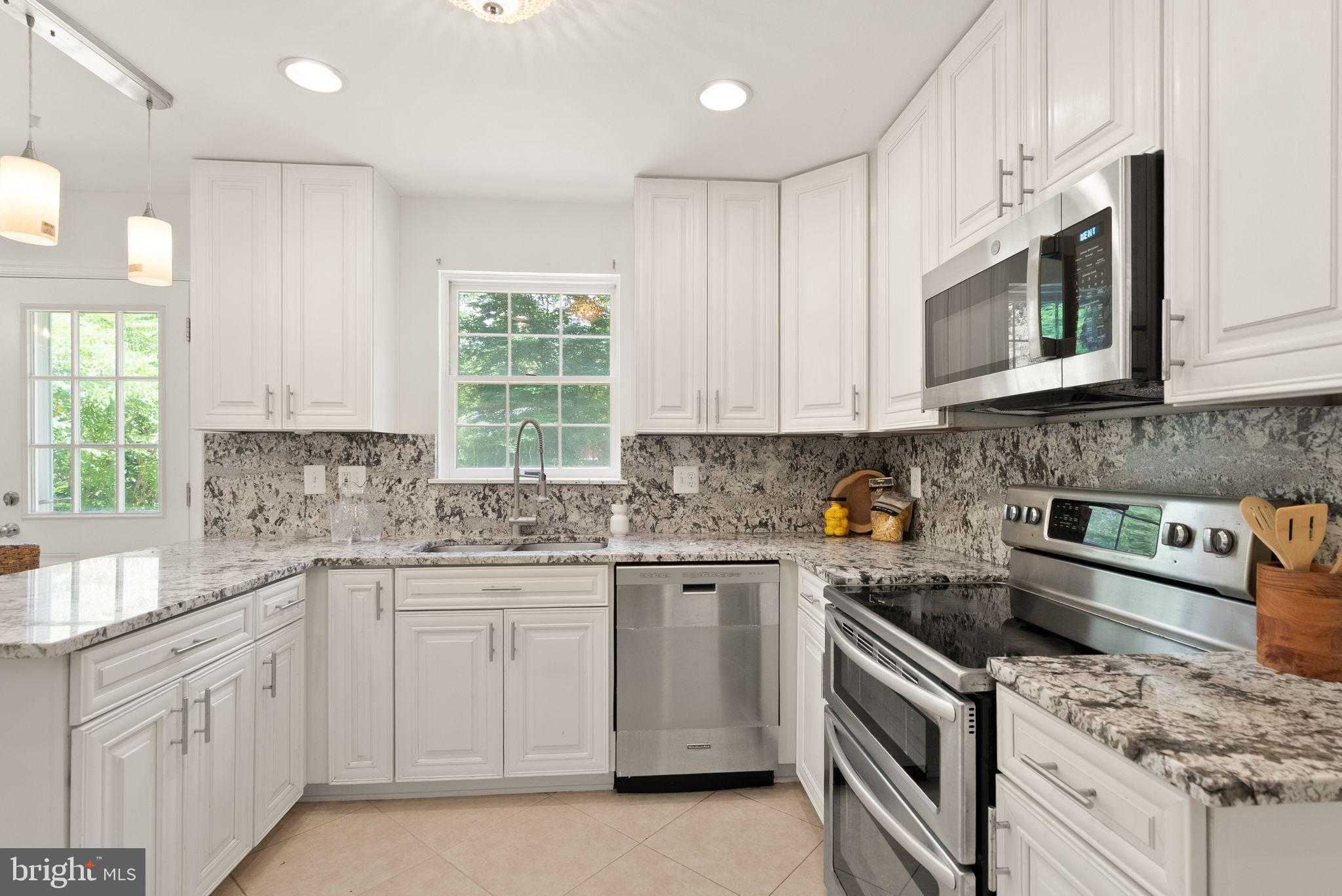 TALLY HO - Residential