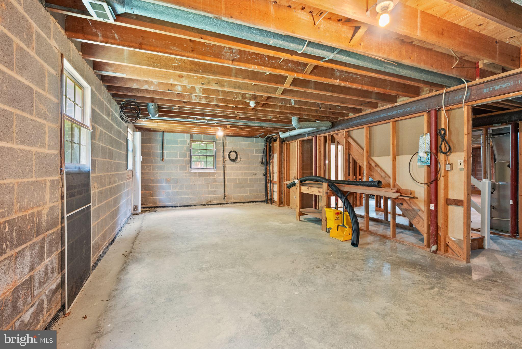 TALLY HO - Residential