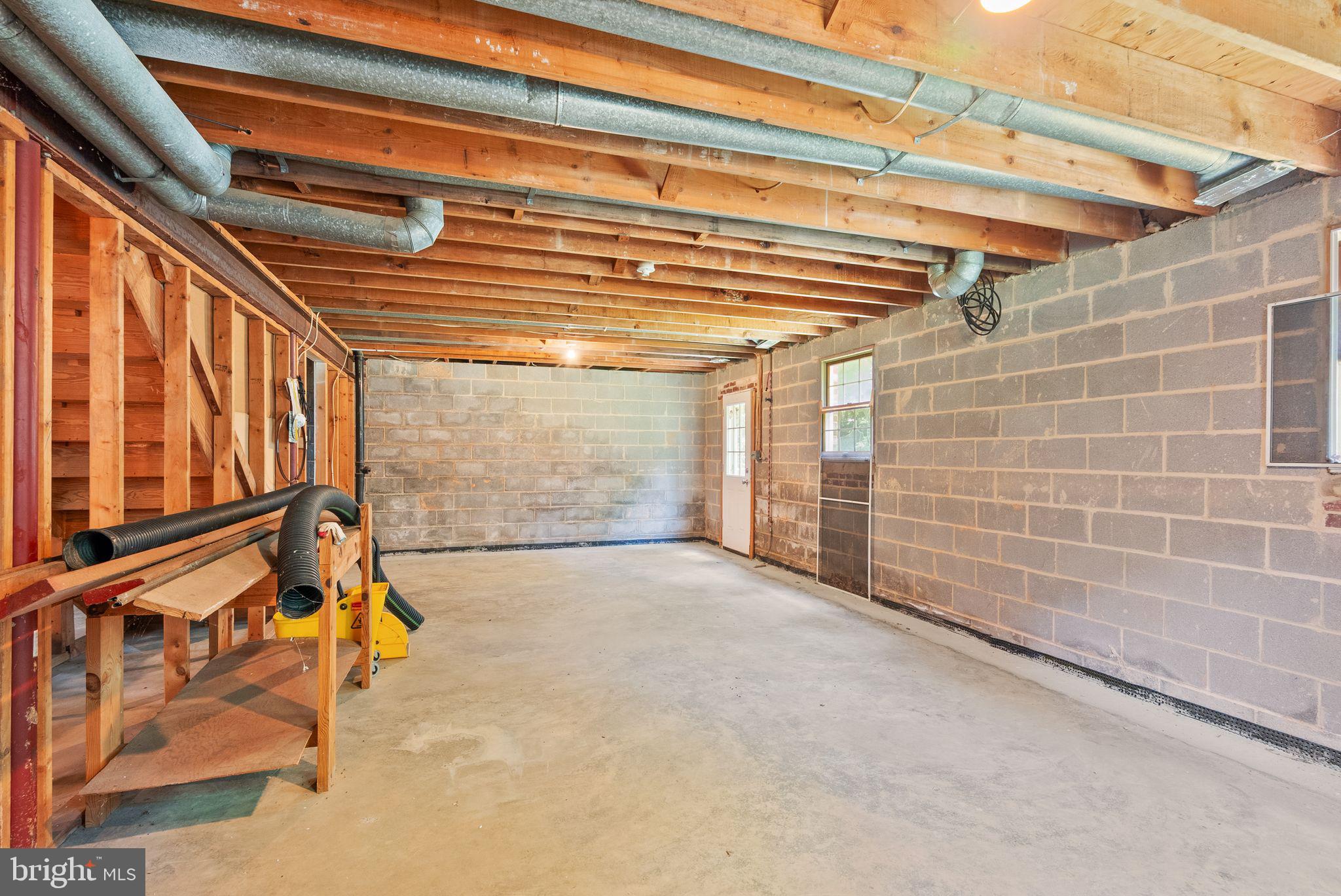 TALLY HO - Residential