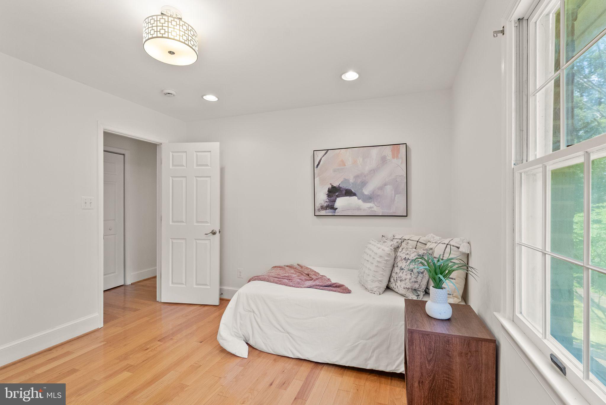 TALLY HO - Residential