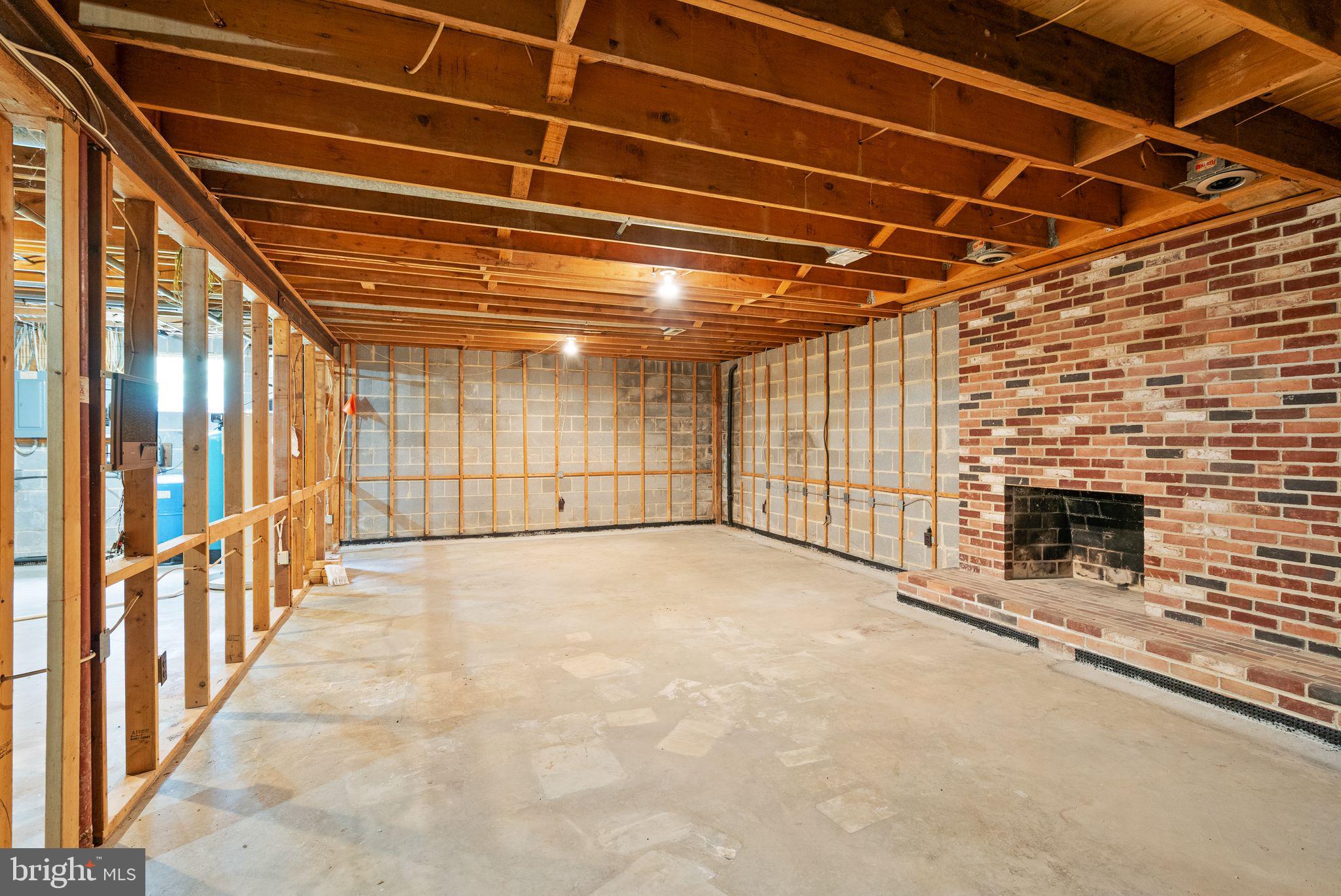 TALLY HO - Residential