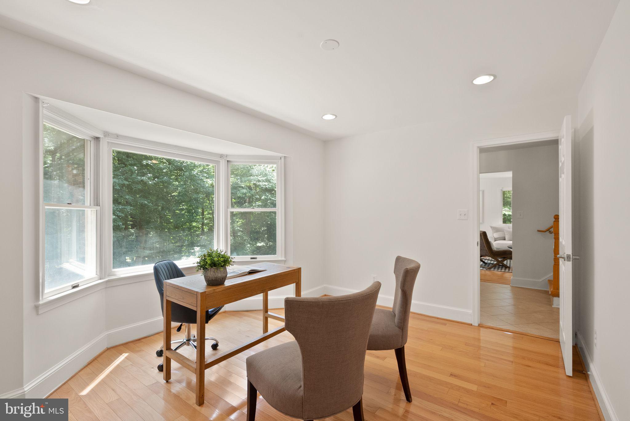 TALLY HO - Residential