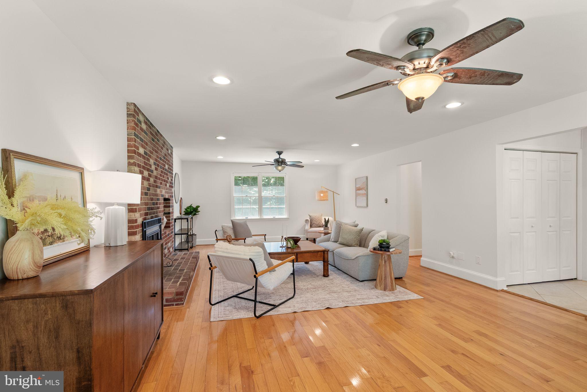 TALLY HO - Residential