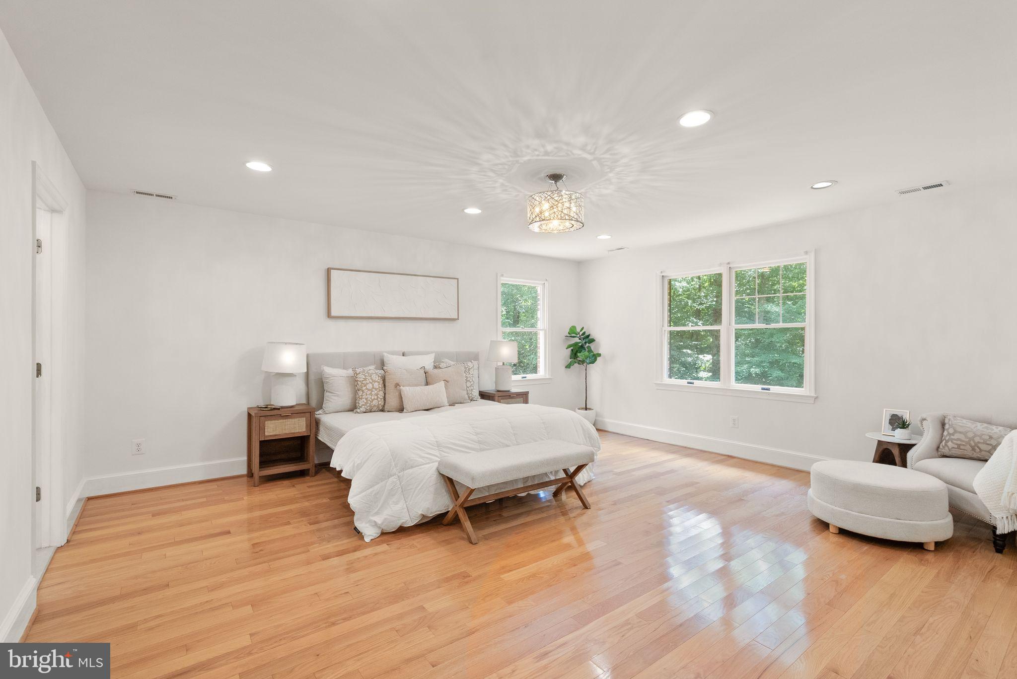 TALLY HO - Residential