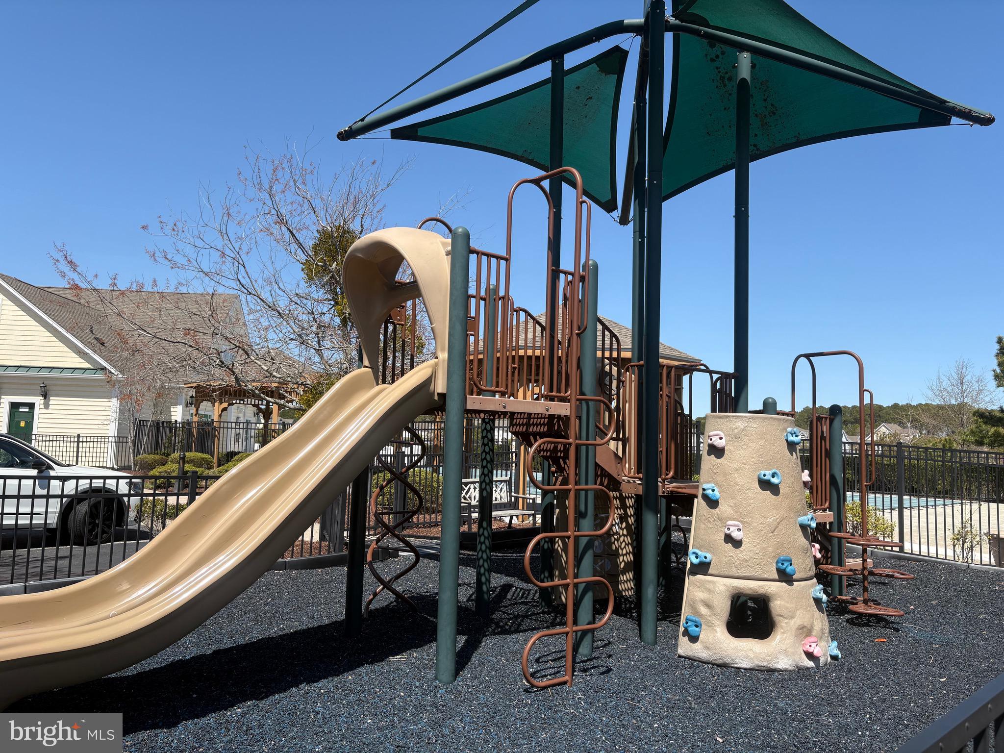 BAYSIDE - Residential