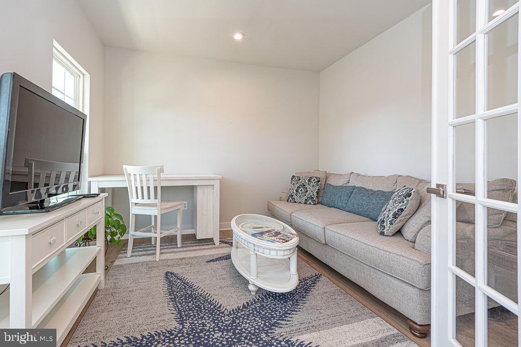 BAYSIDE - Residential