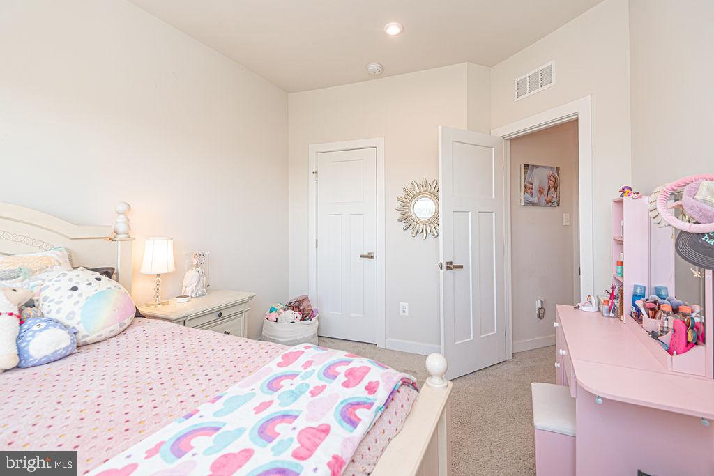 BAYSIDE - Residential