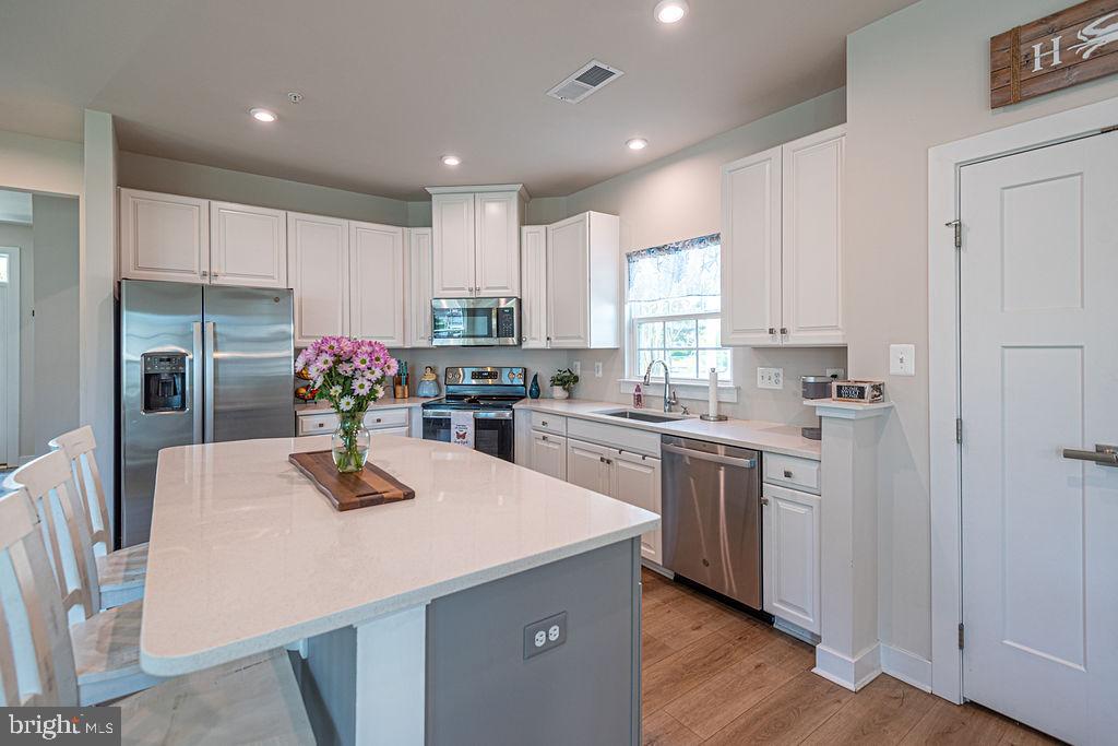 BAYSIDE - Residential