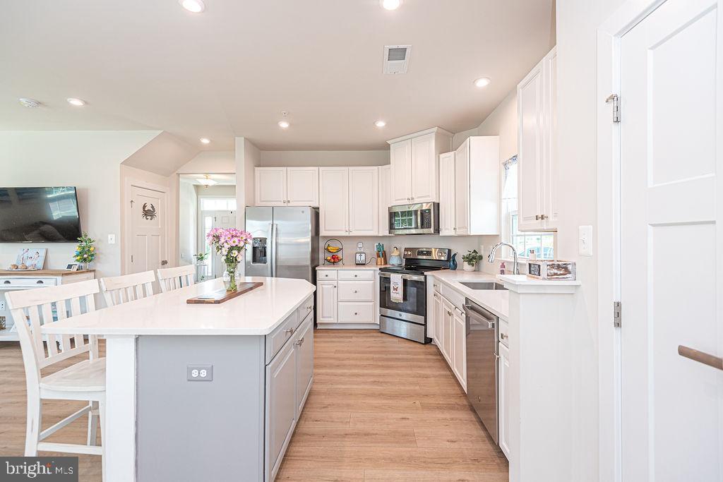 BAYSIDE - Residential