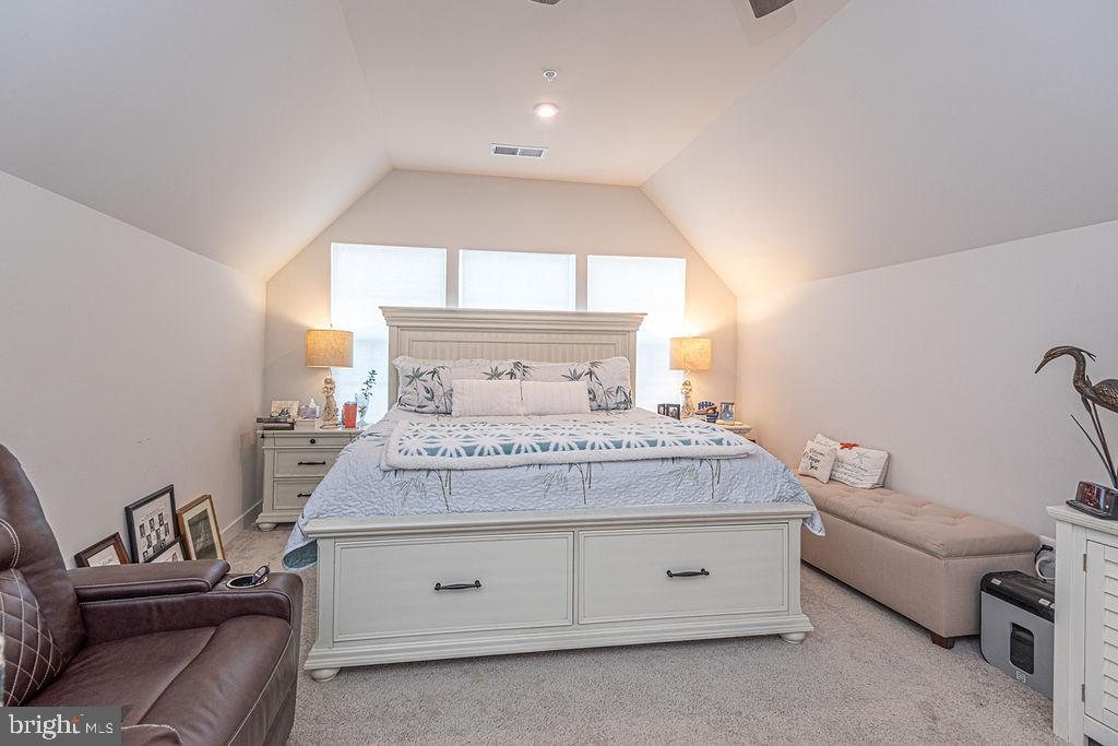 BAYSIDE - Residential