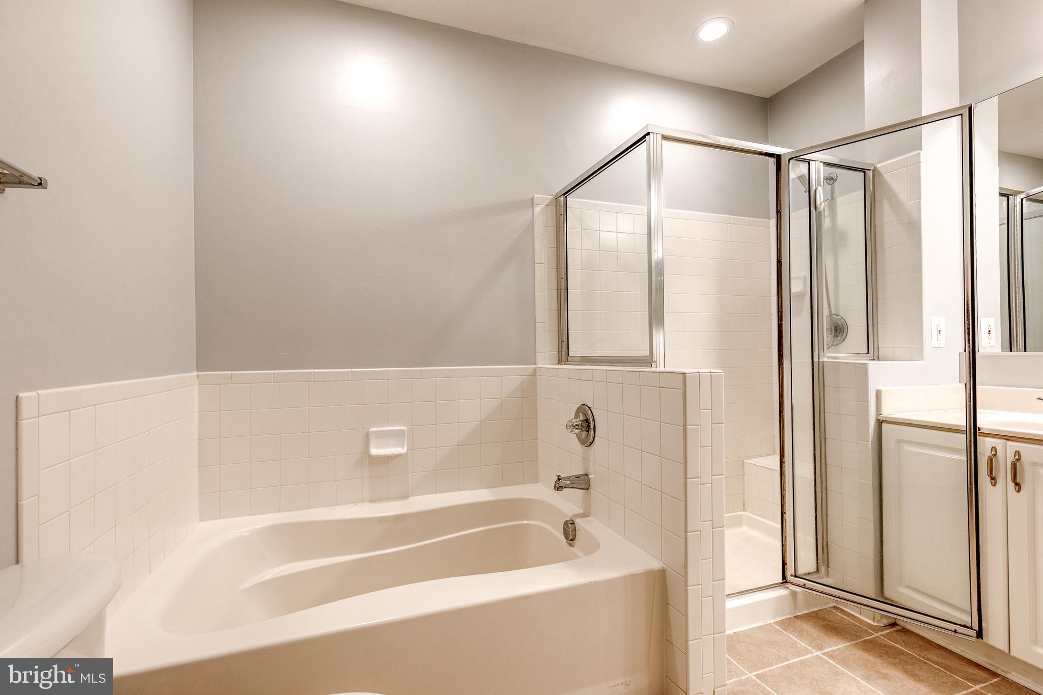 HIGH VIEW AT HUNT VALLEY - Residential