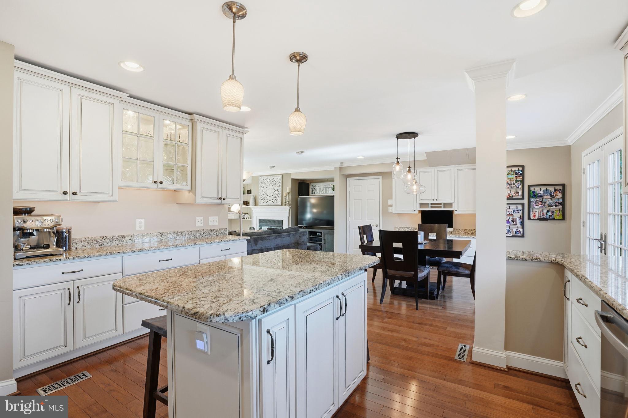 DULANEY GATE - Residential