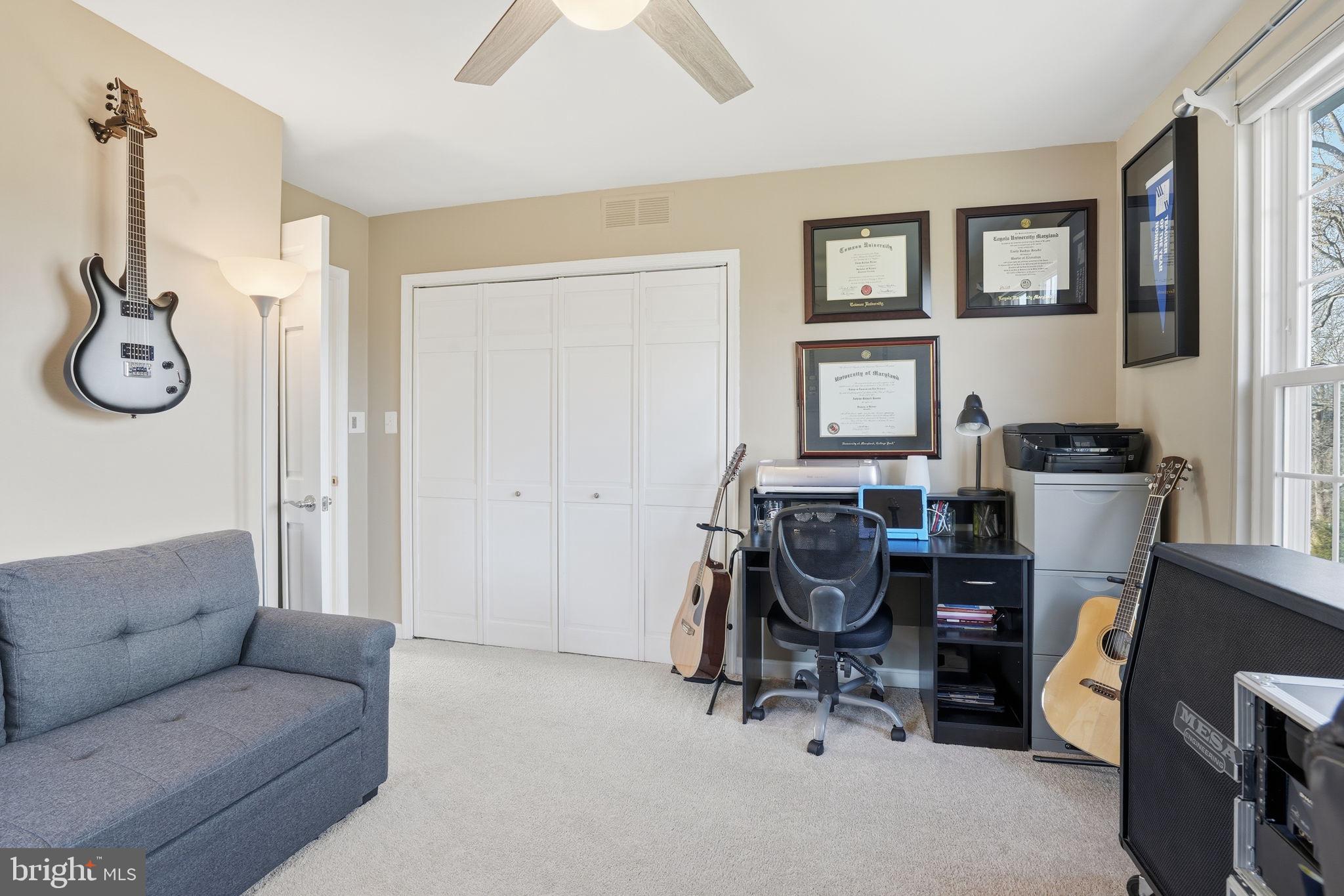 DULANEY GATE - Residential