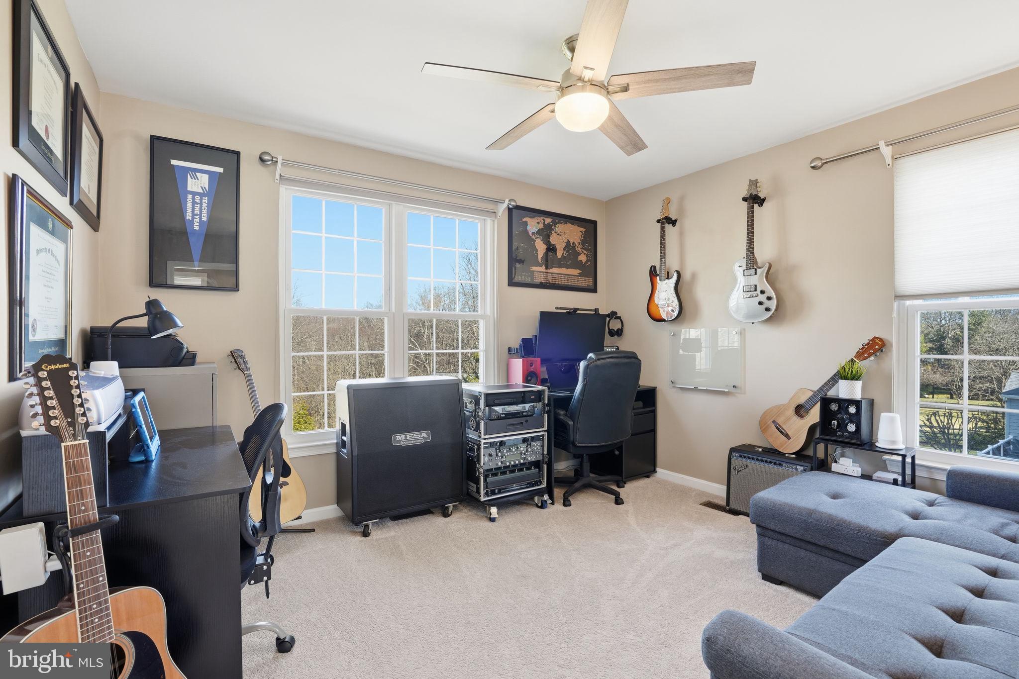 DULANEY GATE - Residential