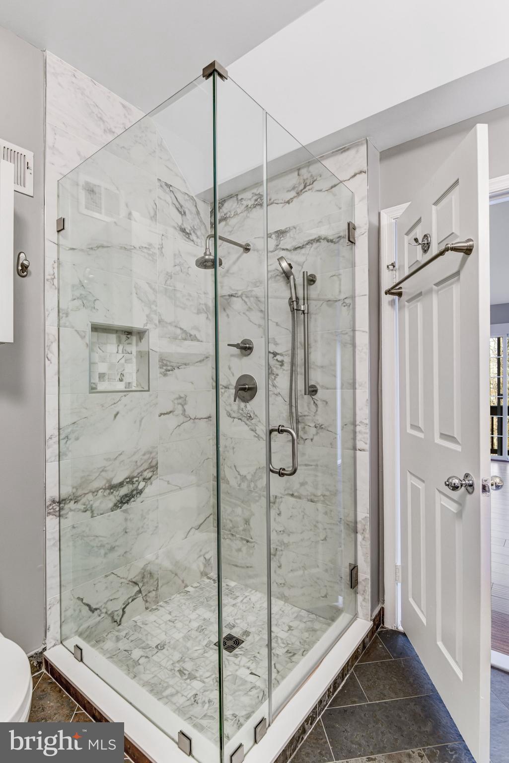 CARRIAGE PARK - Residential