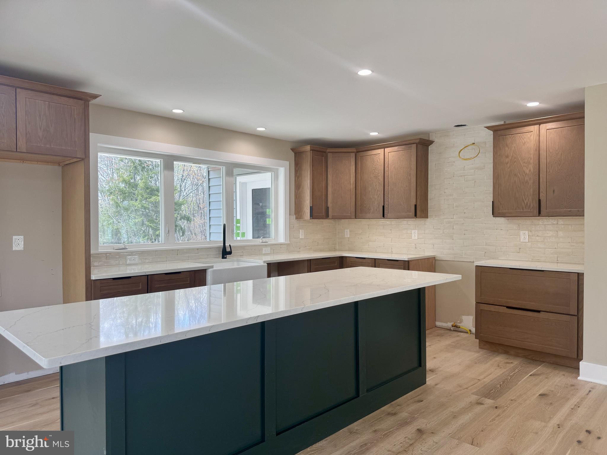 101 LINDBERGH CIRCLE